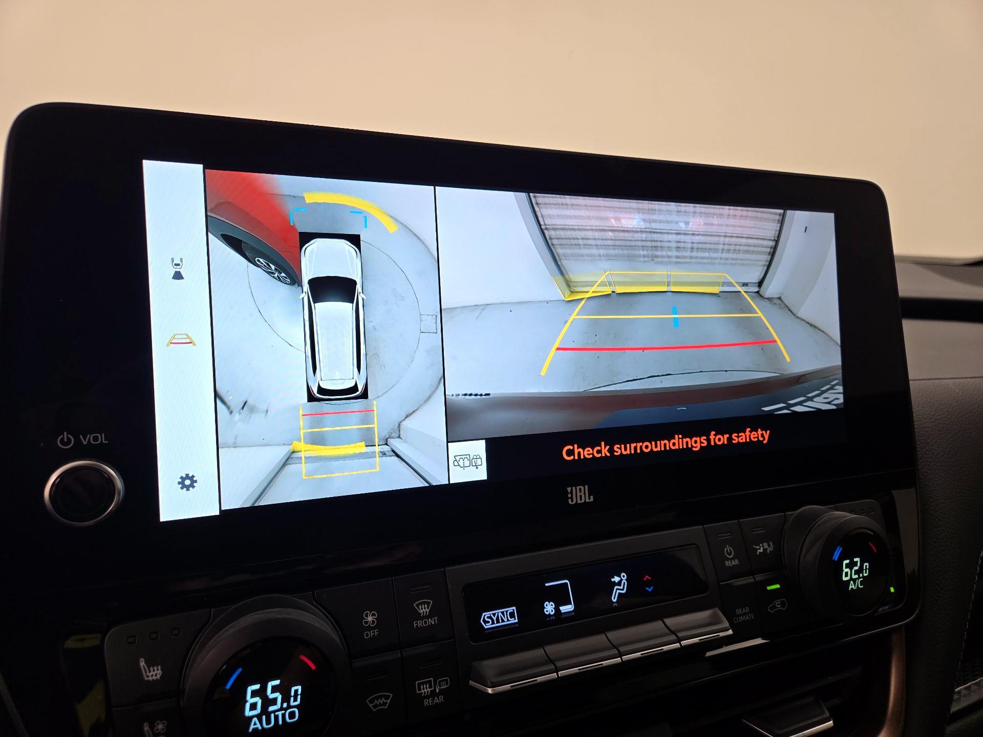 Thumbnail: 2025 Toyota Highlander - 15