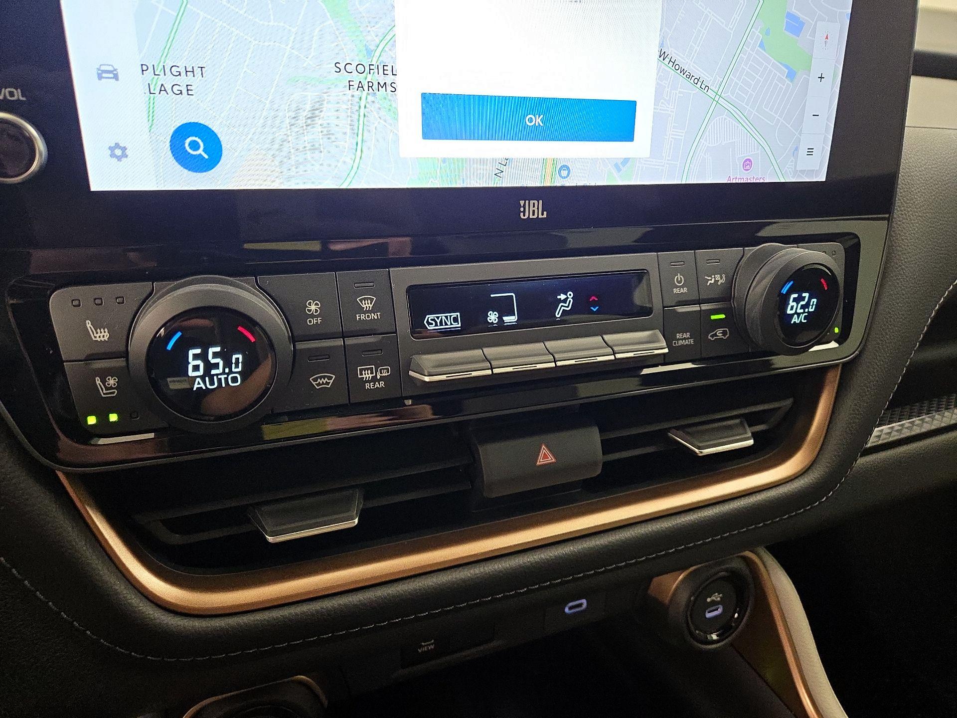 Thumbnail: 2025 Toyota Highlander - 17