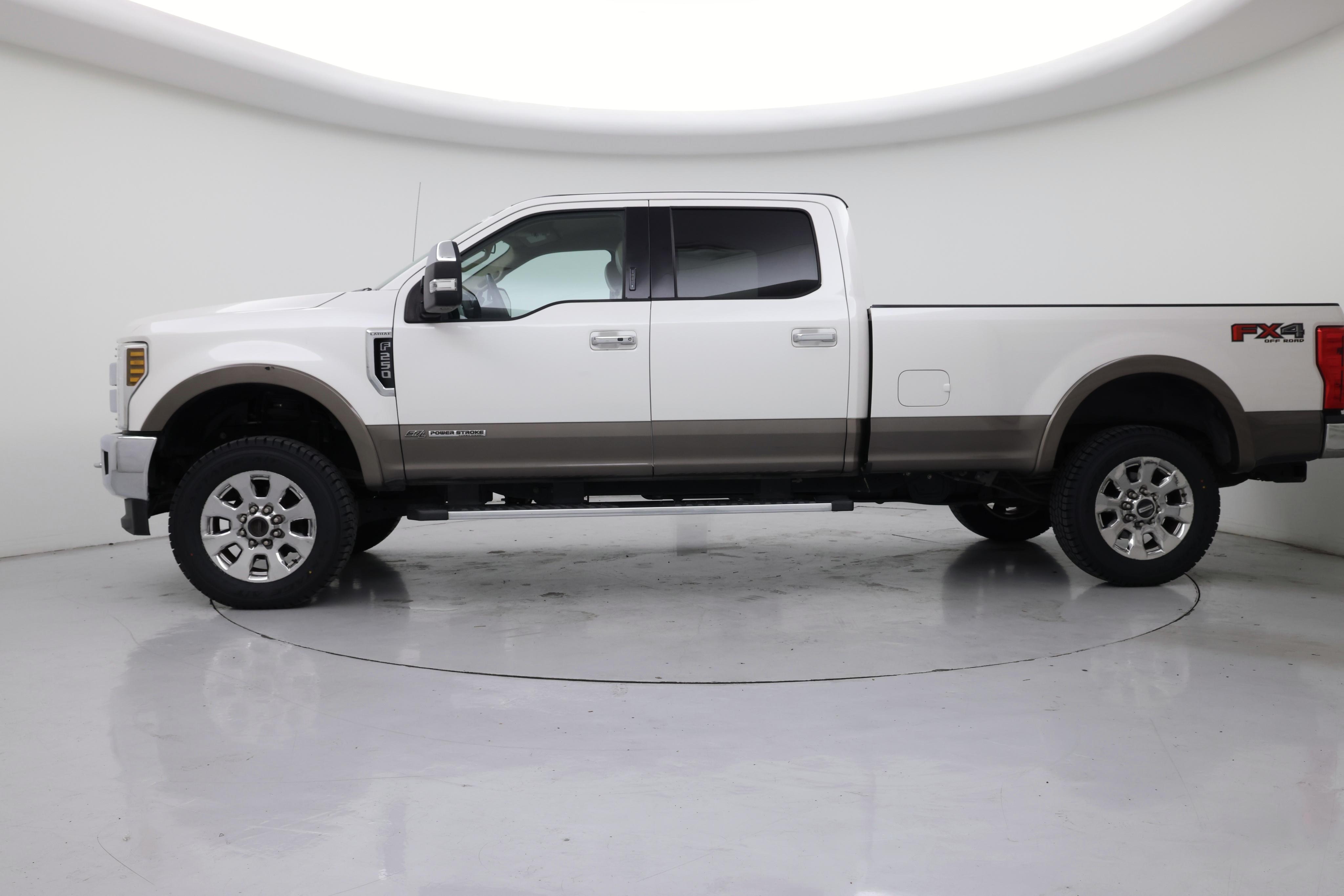 Thumbnail: 2019 Ford F-250 - 3