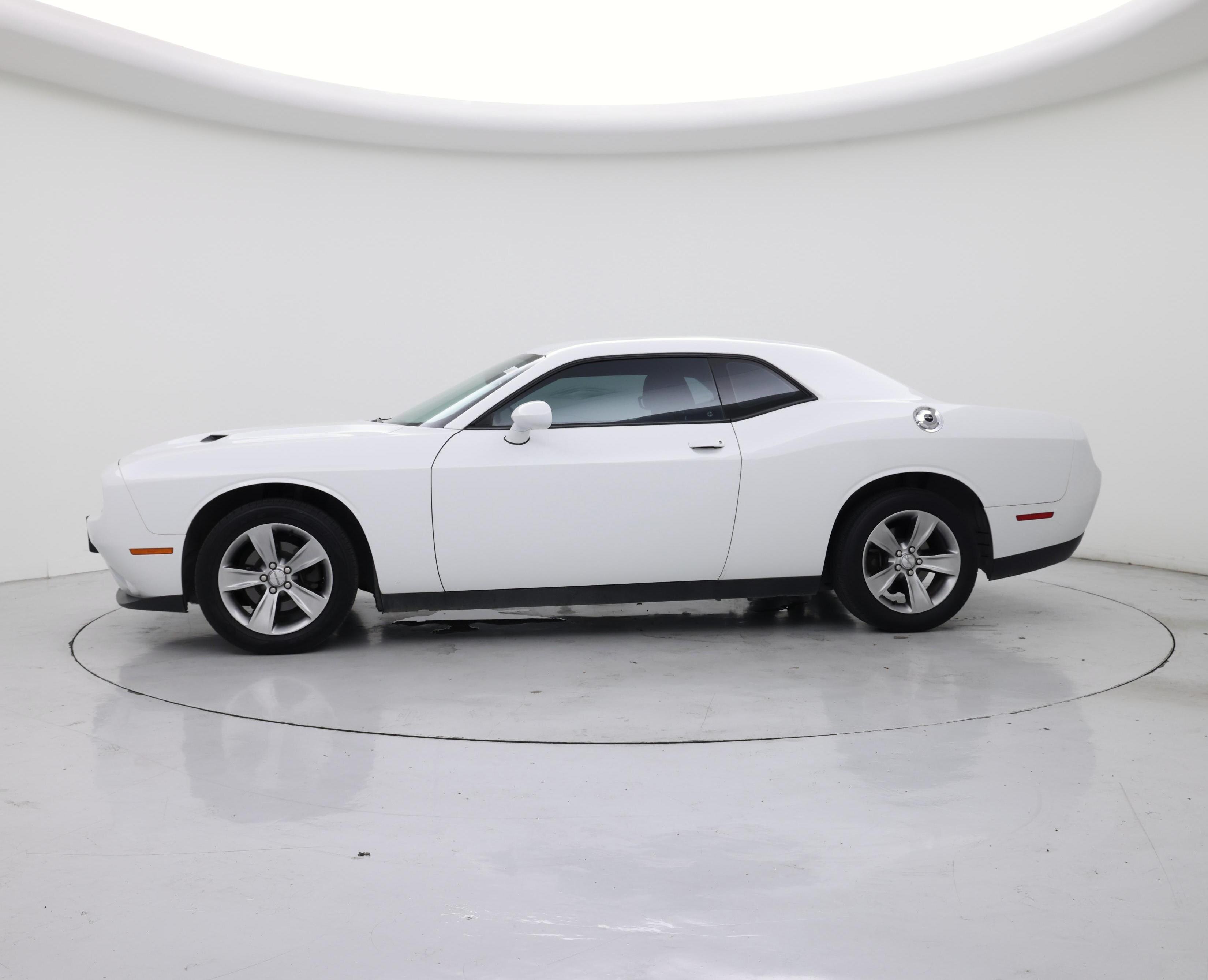 Thumbnail: 2016 Dodge Challenger - 3