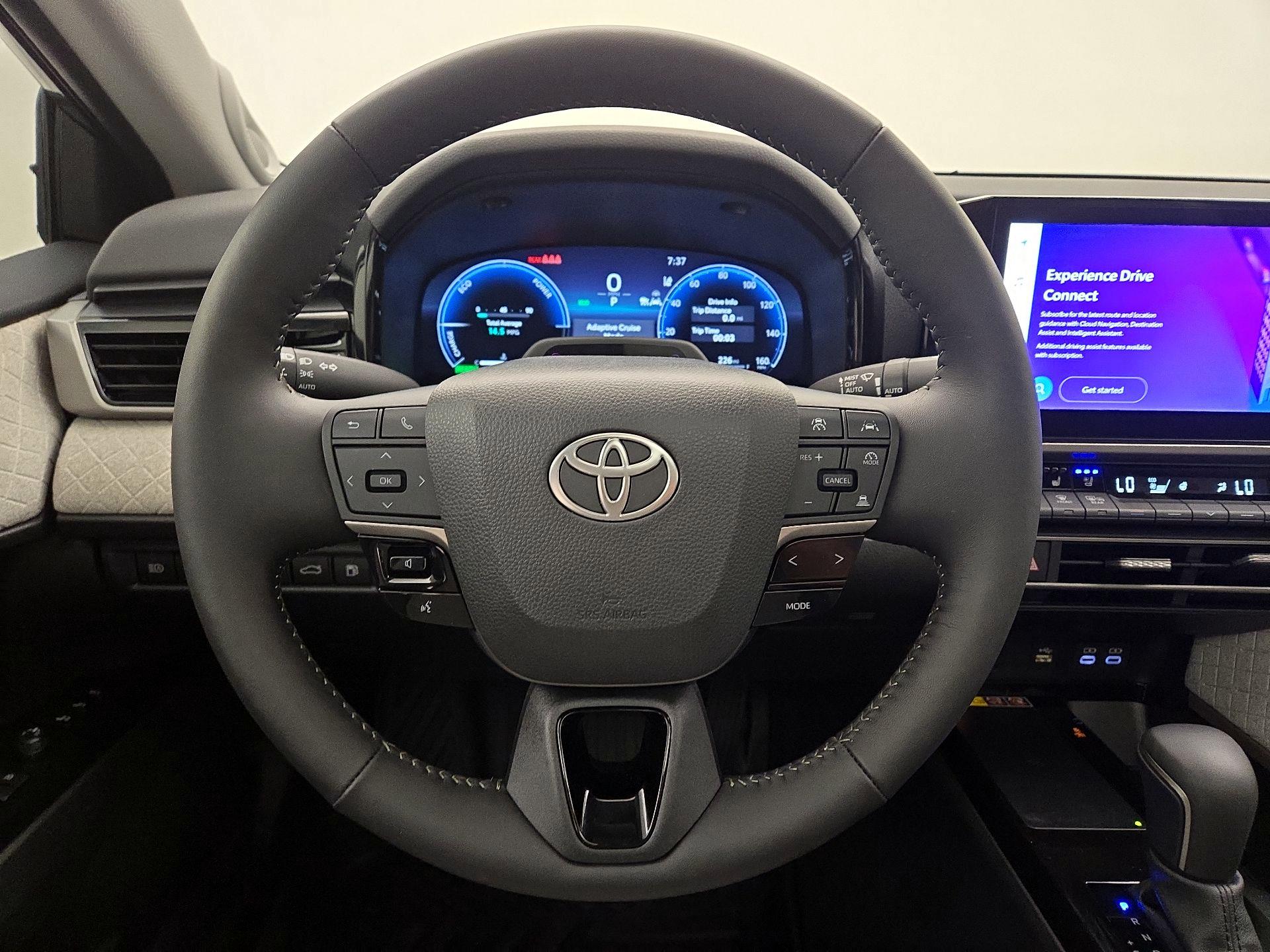 Thumbnail: 2025 Toyota Camry - 10