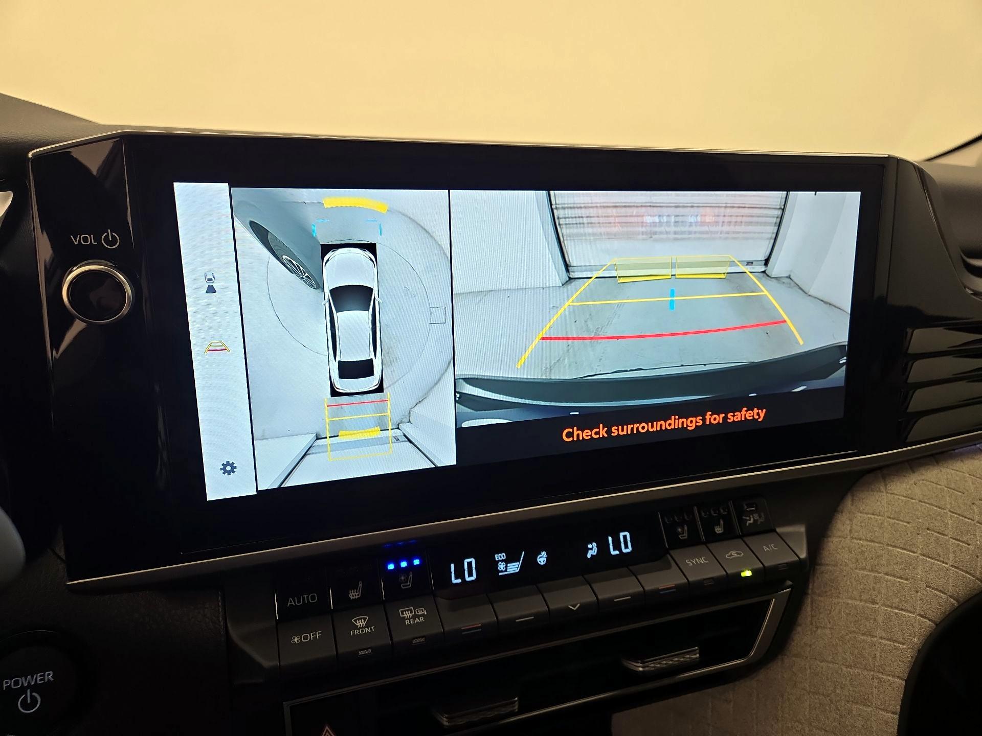 Thumbnail: 2025 Toyota Camry - 15