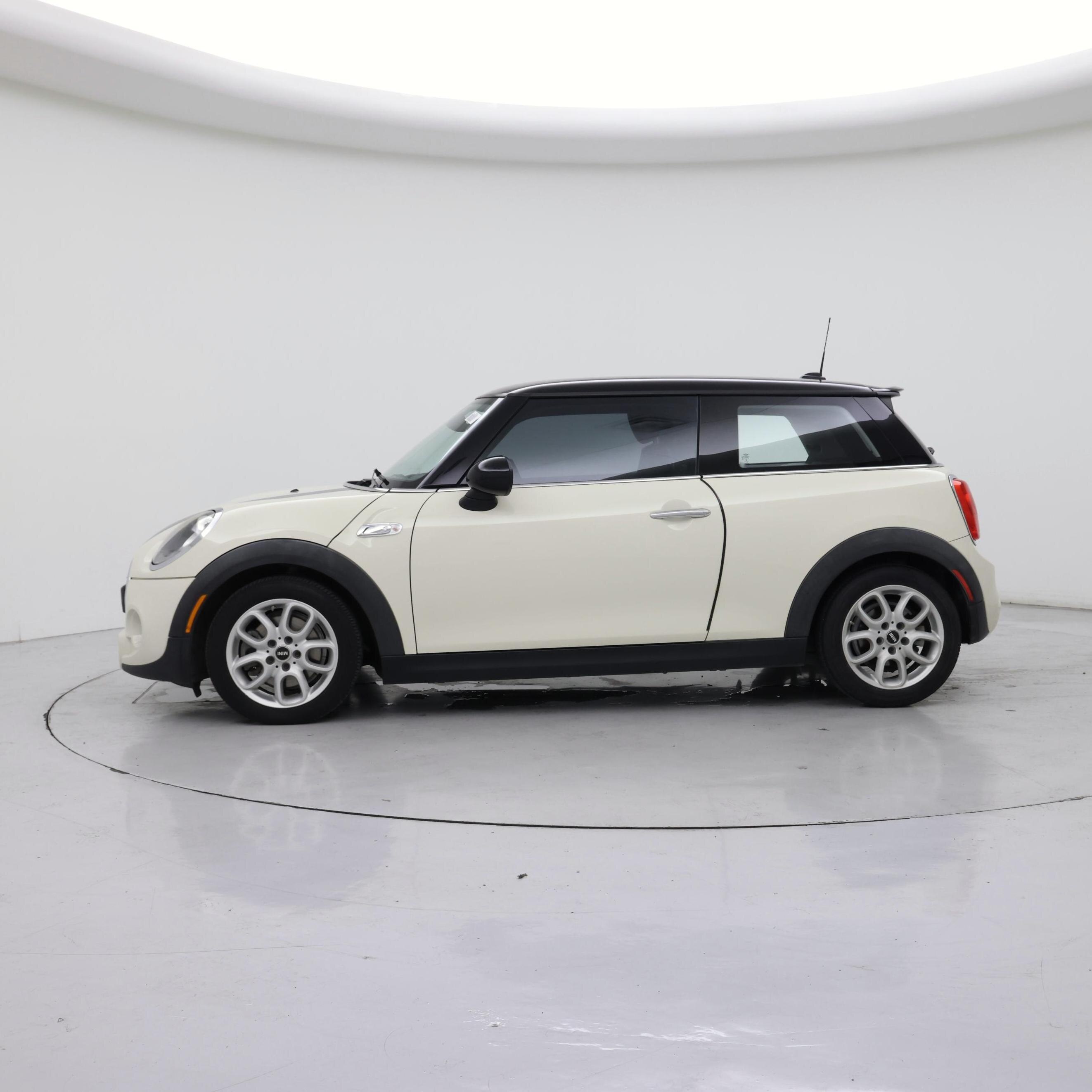 Thumbnail: 2015 MINI Cooper Hardtop - 3