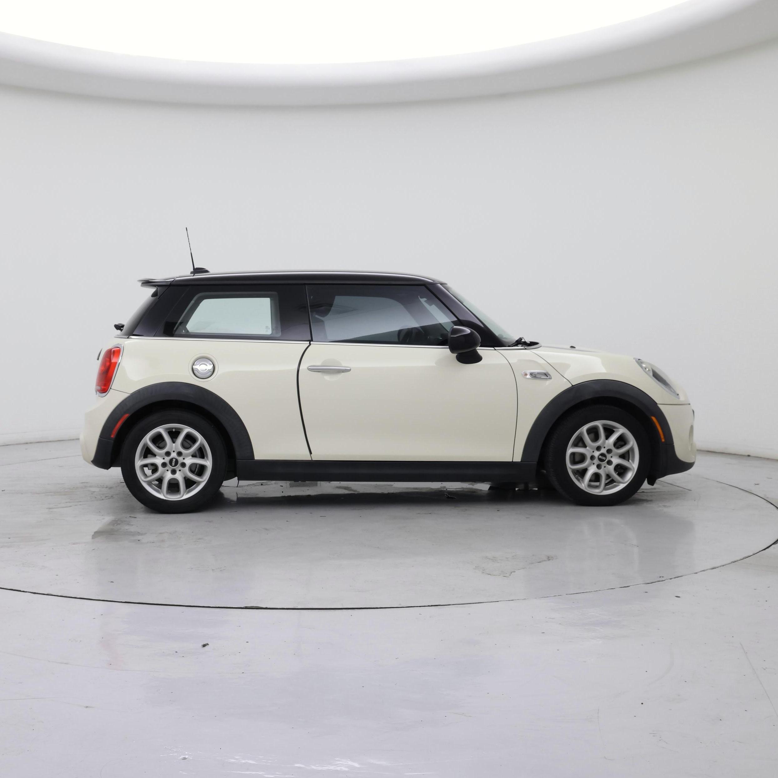 Thumbnail: 2015 MINI Cooper Hardtop - 7