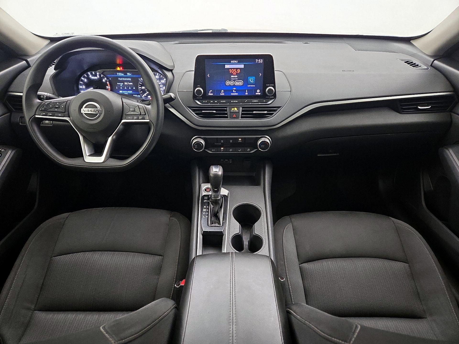 Thumbnail: 2020 Nissan Altima - 9