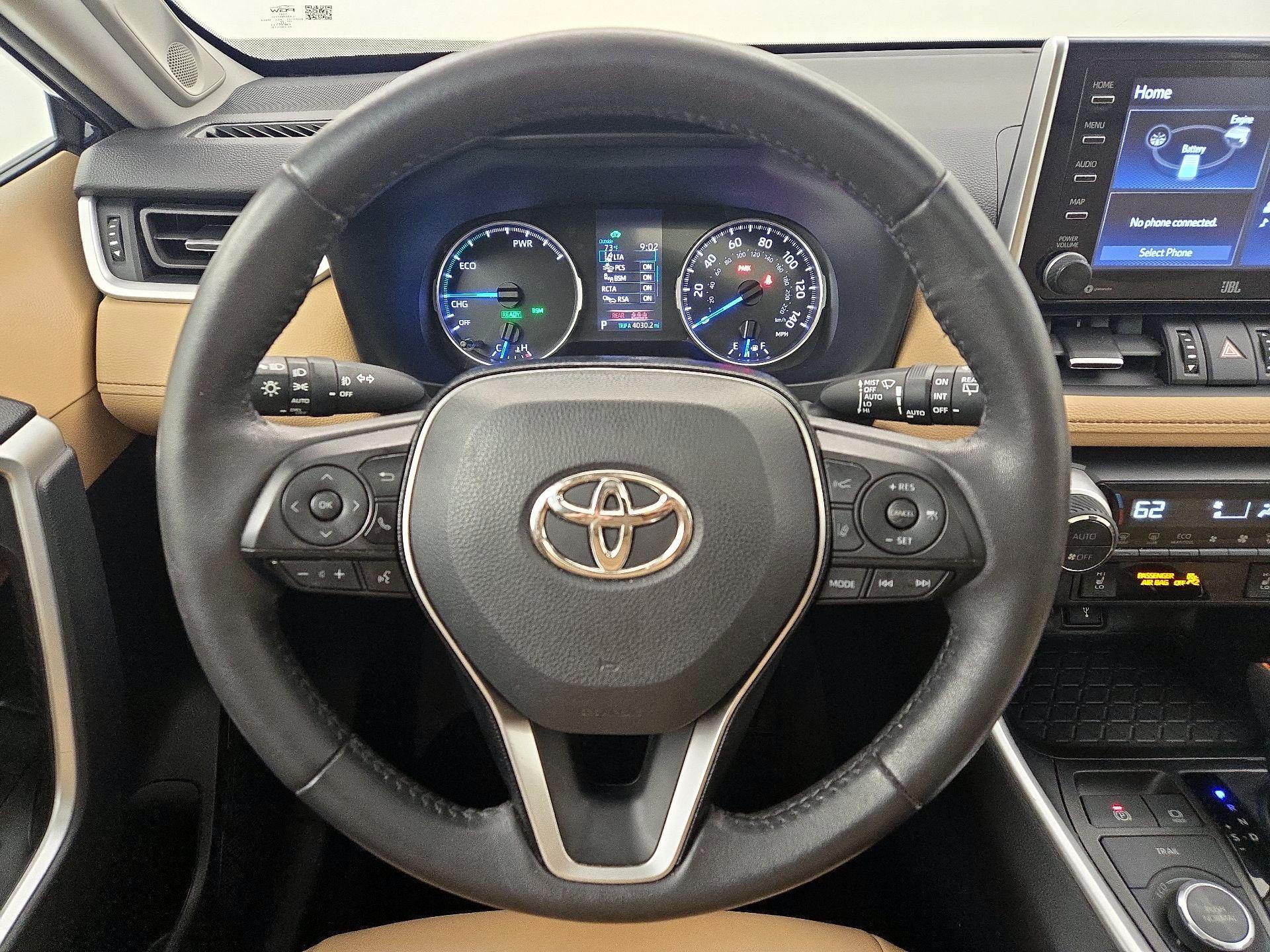 Thumbnail: 2021 Toyota RAV4 - 10