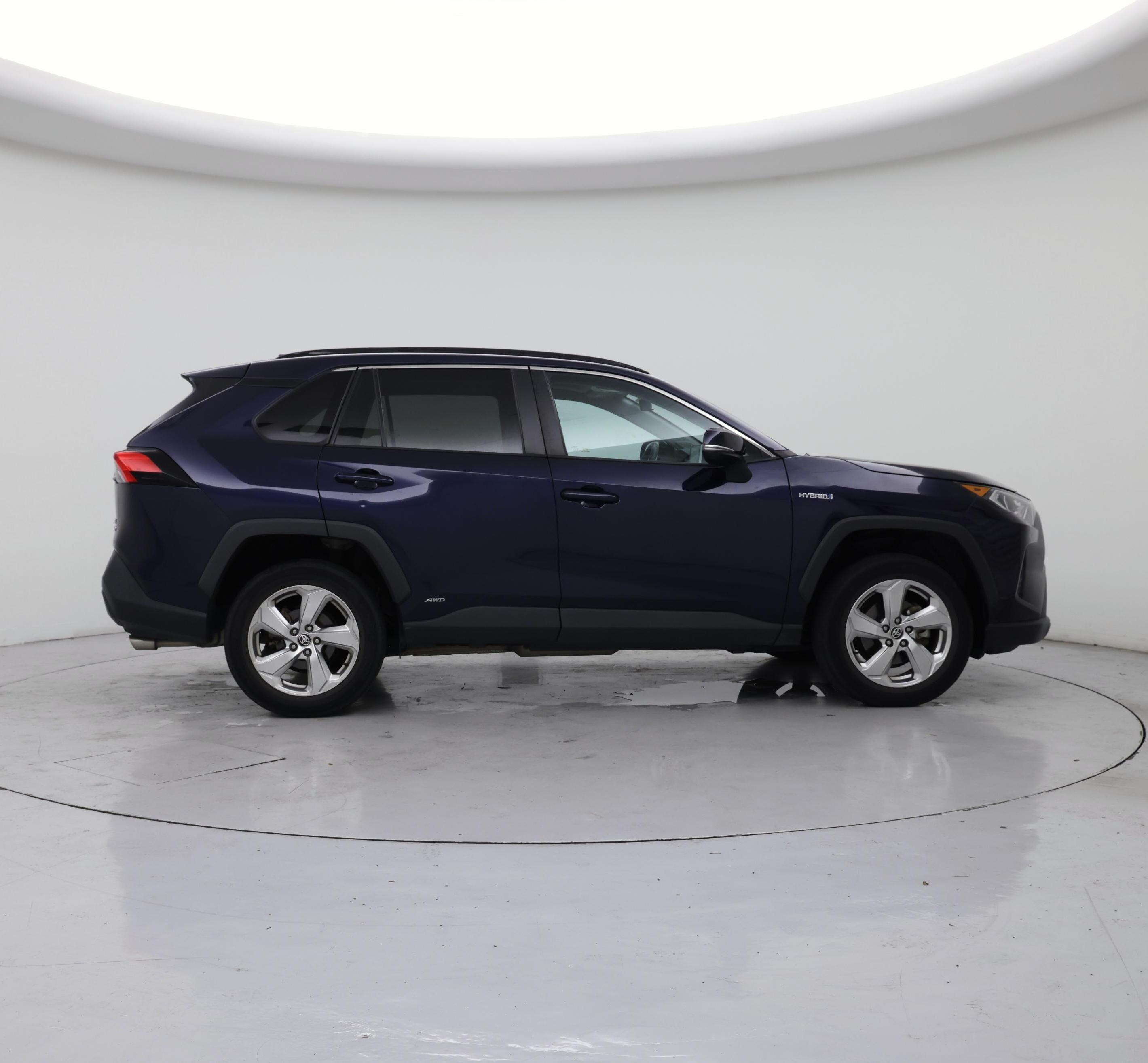 Thumbnail: 2021 Toyota RAV4 - 7