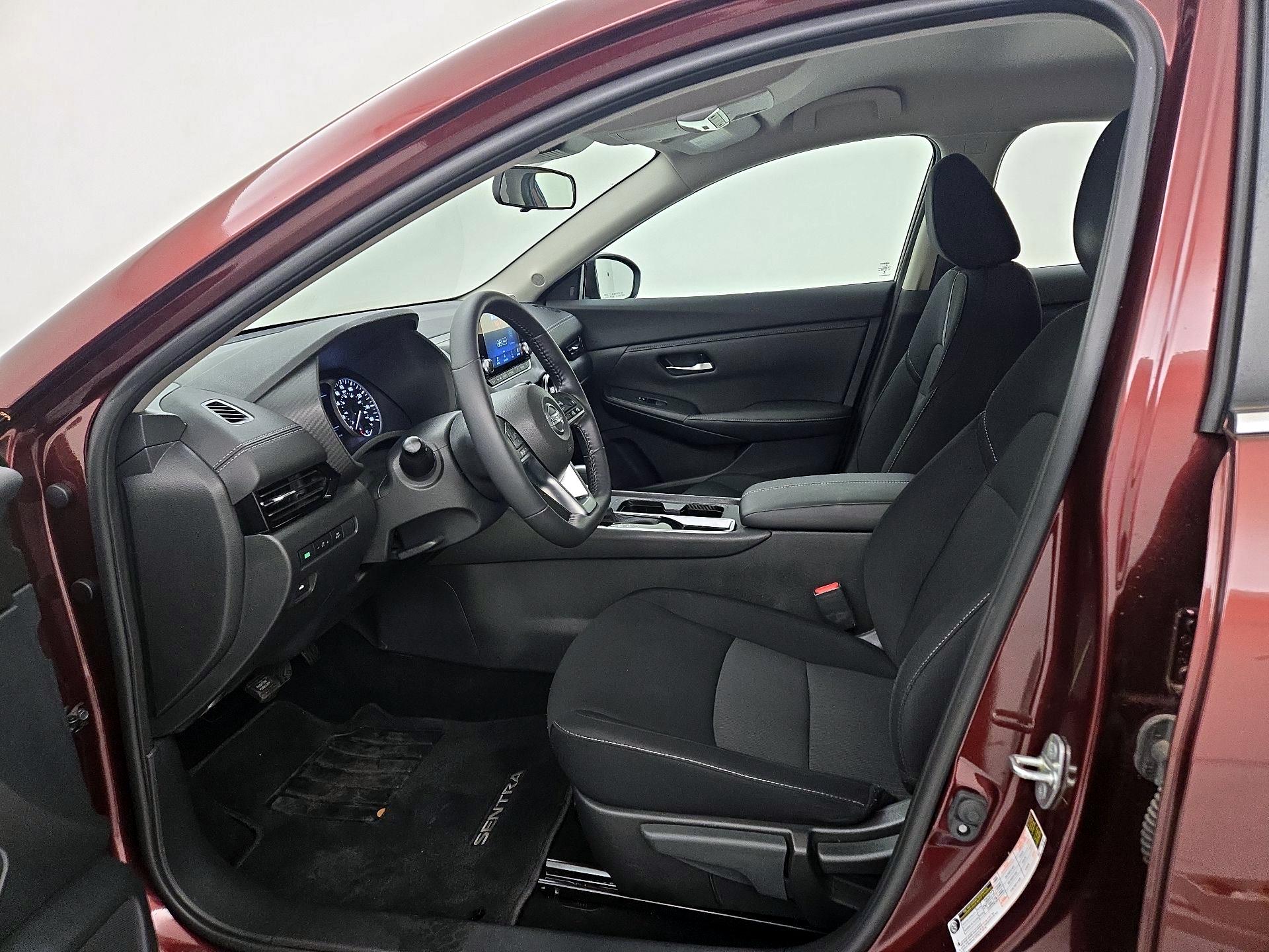 Thumbnail: 2023 Nissan Sentra - 11