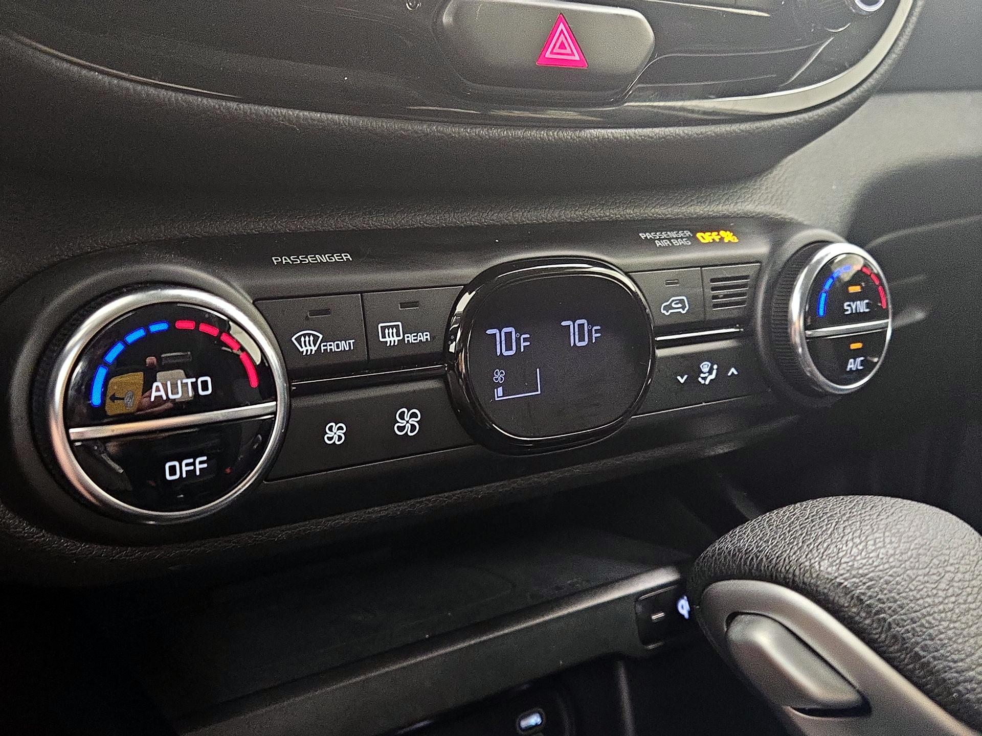 Thumbnail: 2023 Kia Soul - 17