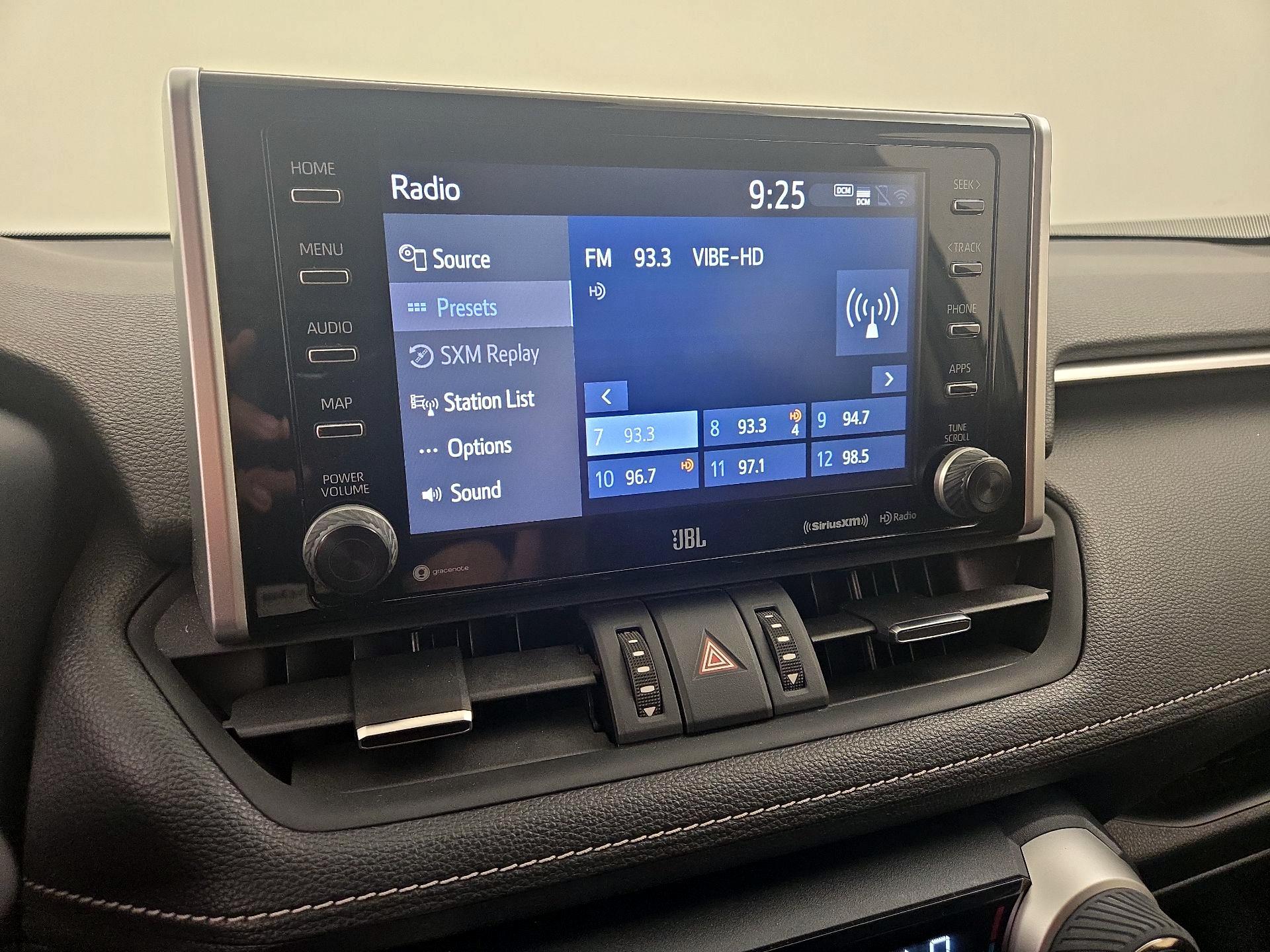 Thumbnail: 2021 Toyota RAV4 - 15