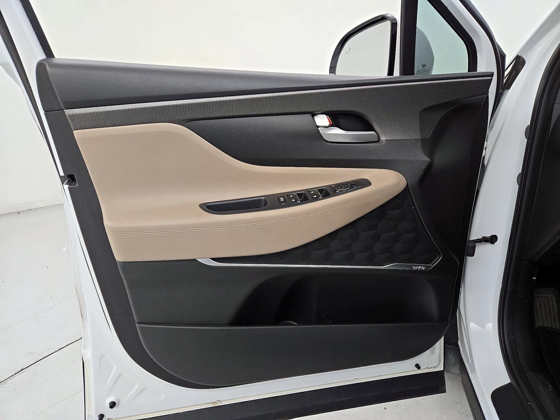 Thumbnail: 2020 Hyundai Santa Fe - 12