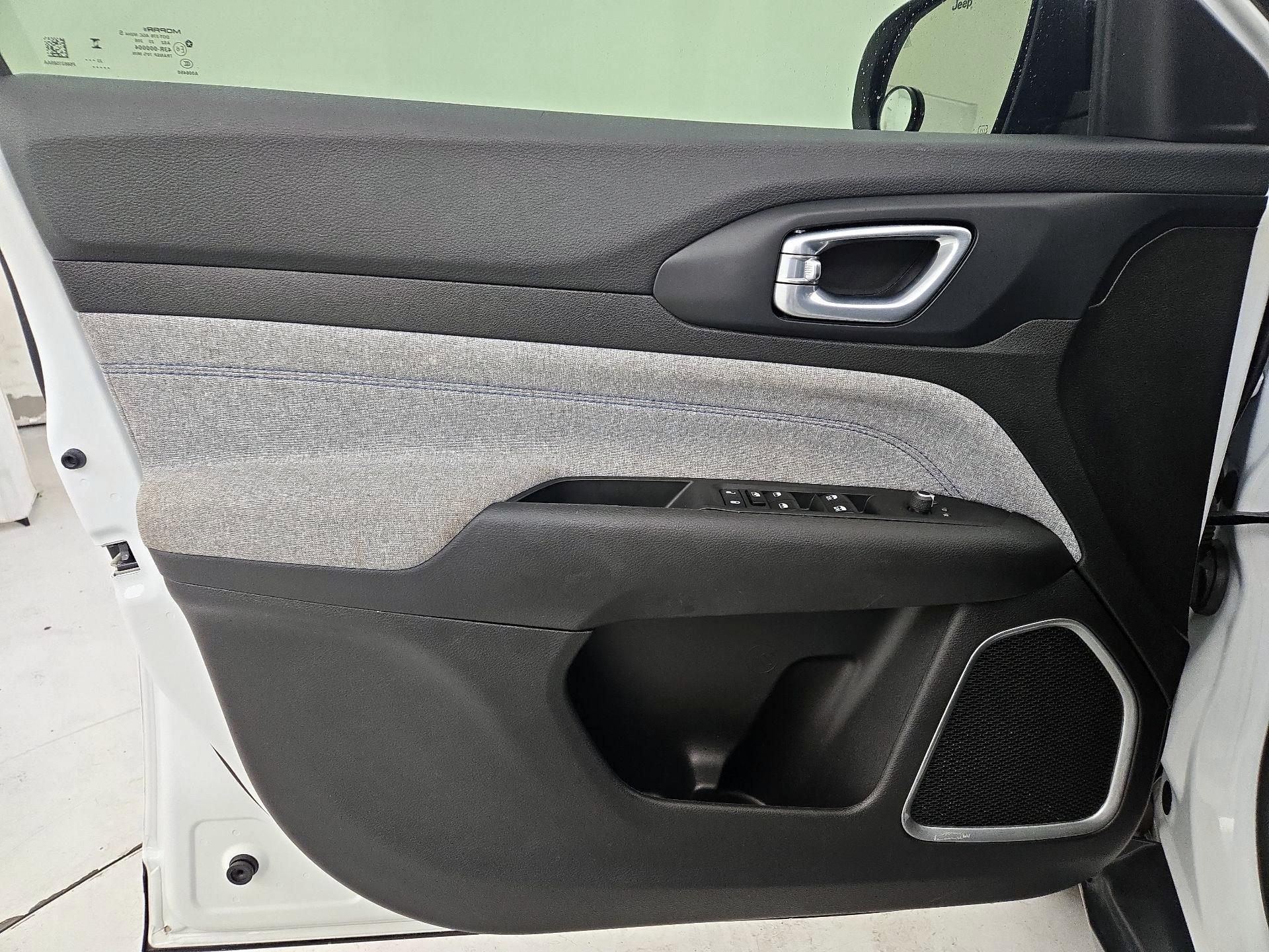 Thumbnail: 2024 Jeep Compass - 12