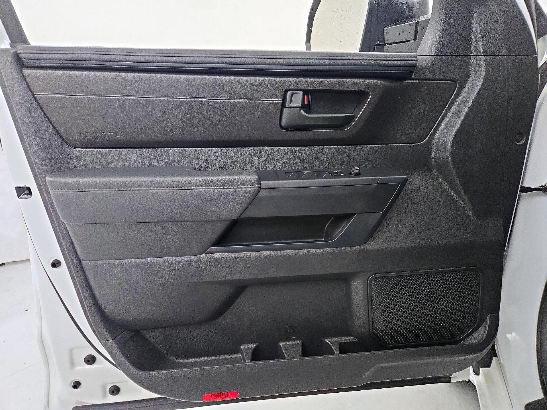 Thumbnail: 2025 Toyota Tundra - 12