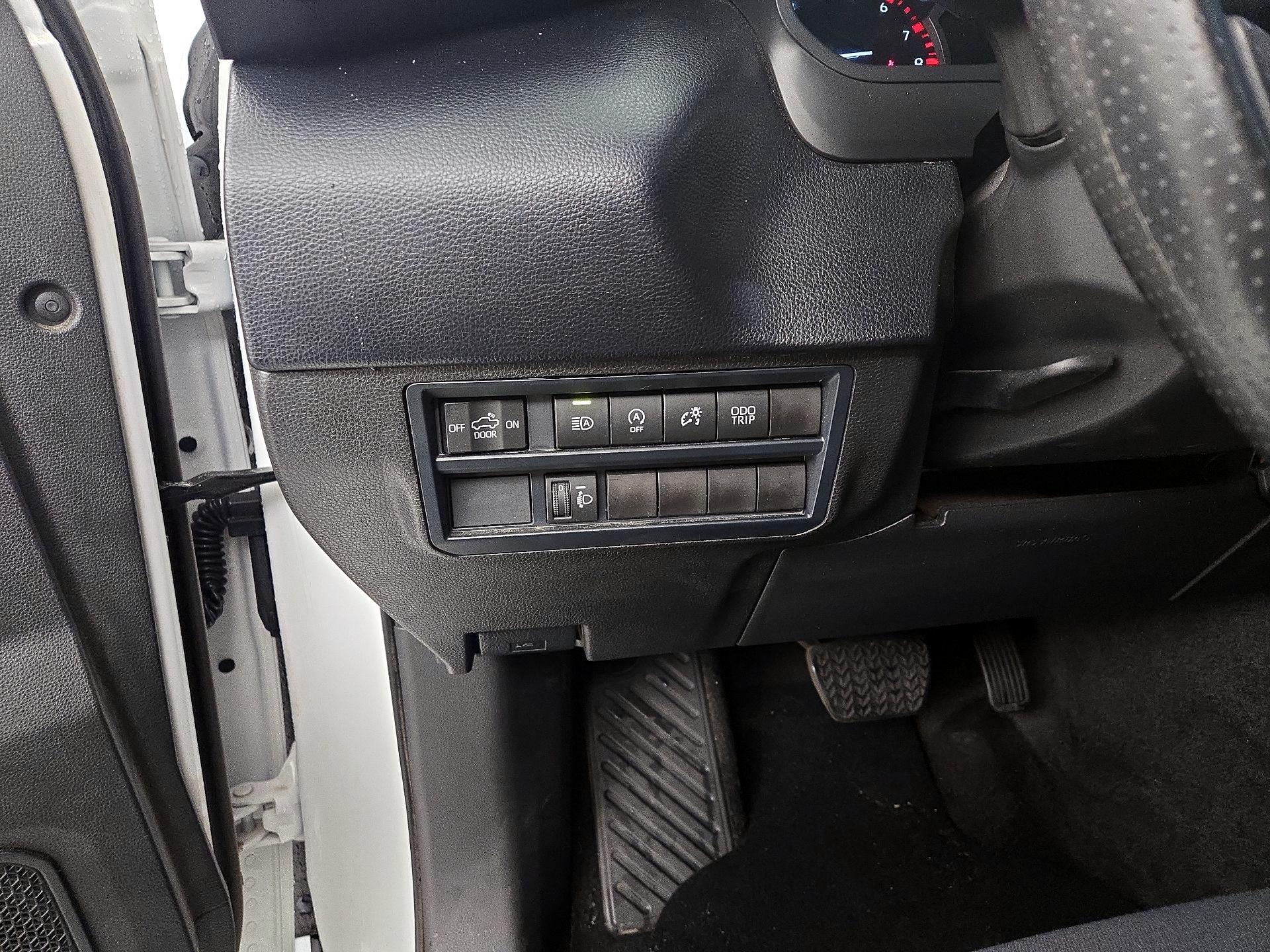 Thumbnail: 2025 Toyota Tundra - 13