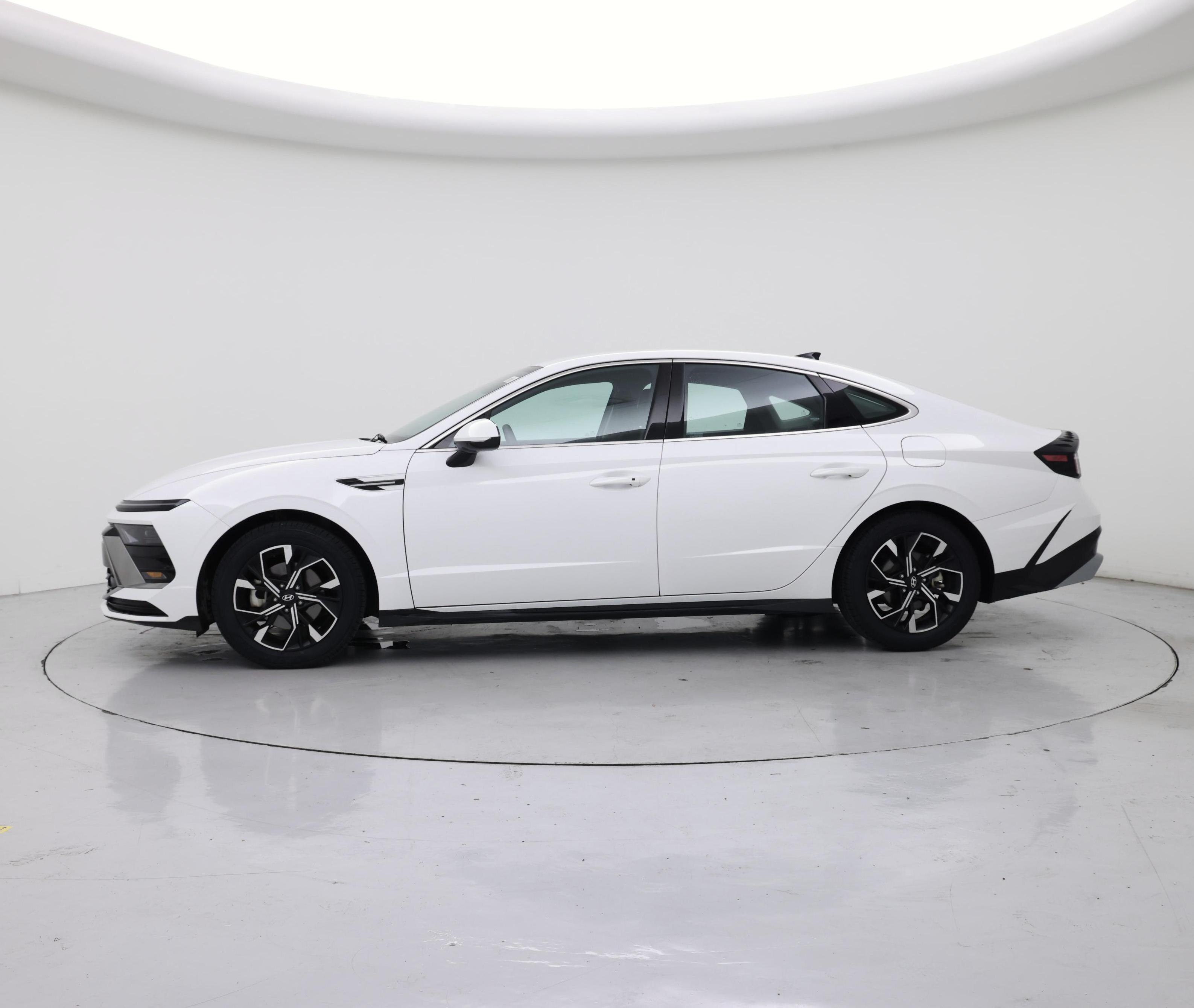 Thumbnail: 2025 Hyundai Sonata - 3