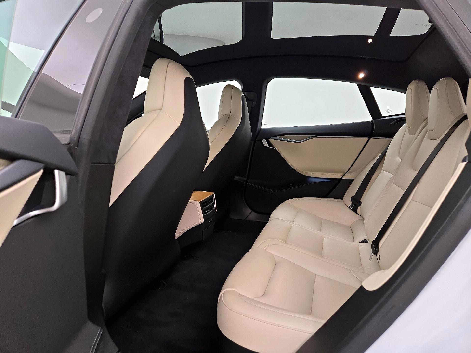 Thumbnail: 2020 Tesla Model S - 20