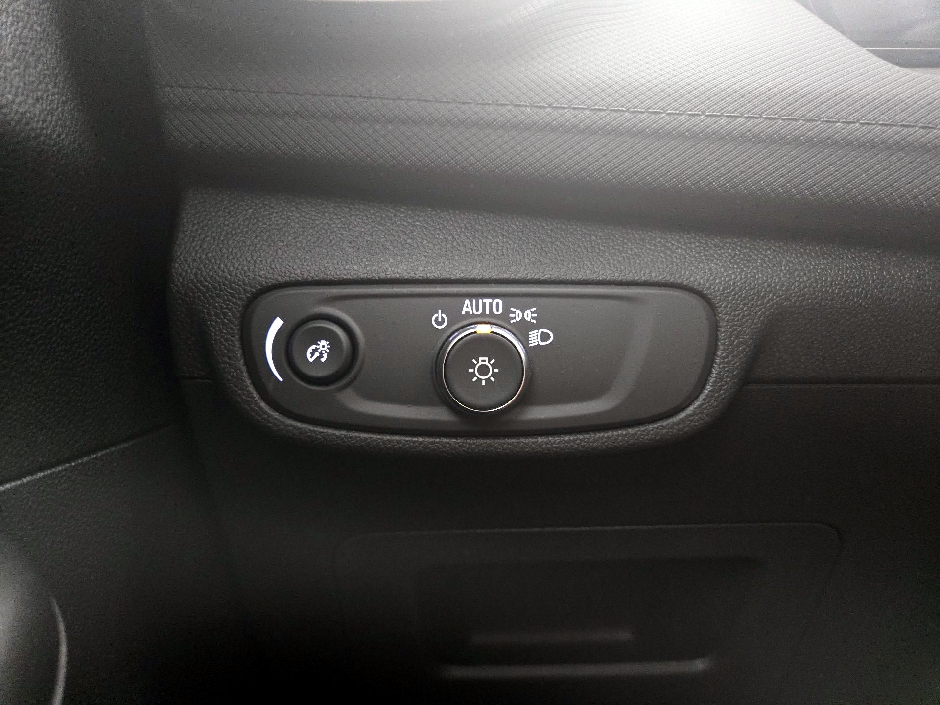 Thumbnail: 2025 Chevrolet TrailBlazer - 13