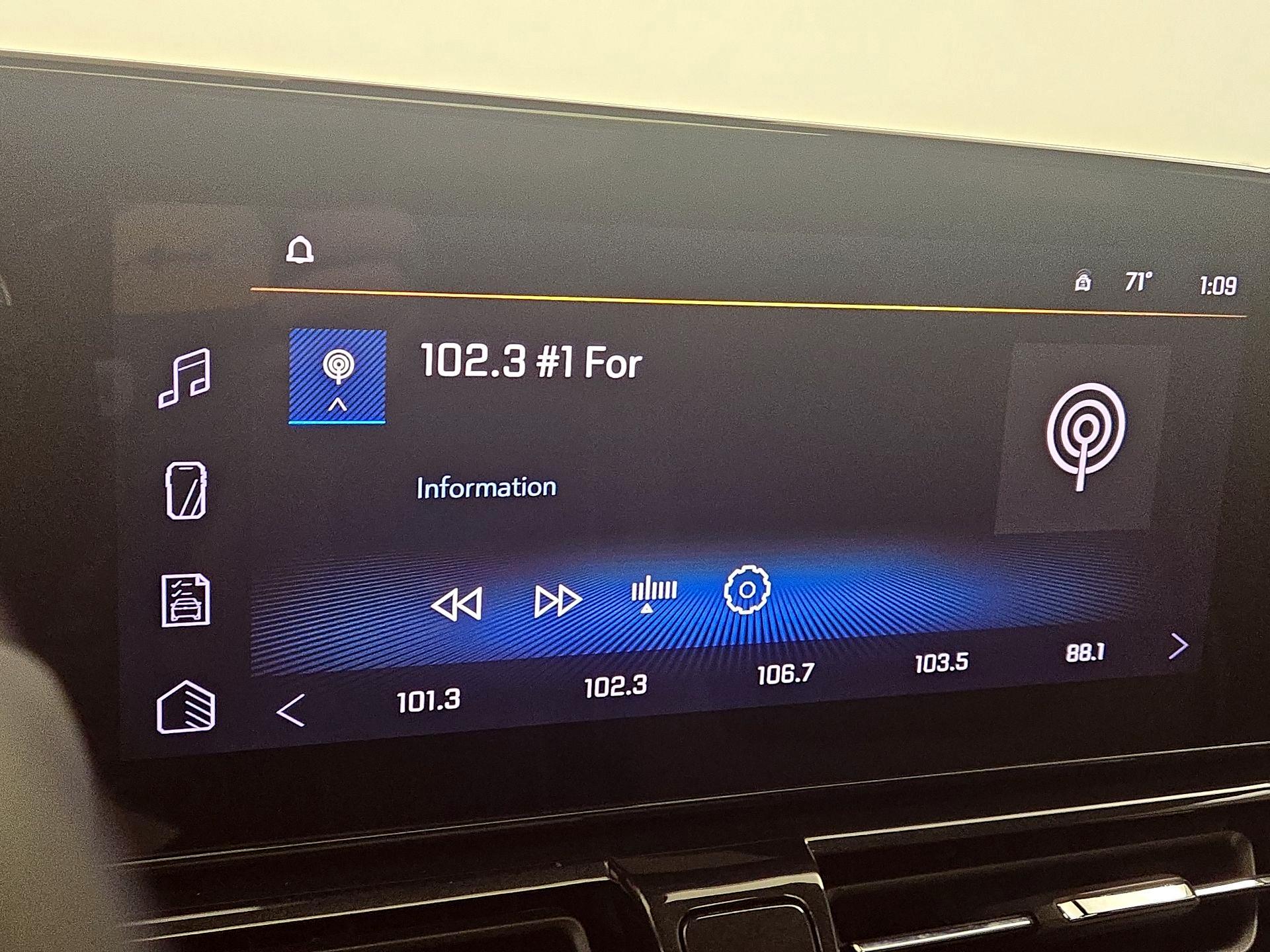 Thumbnail: 2025 Chevrolet TrailBlazer - 15