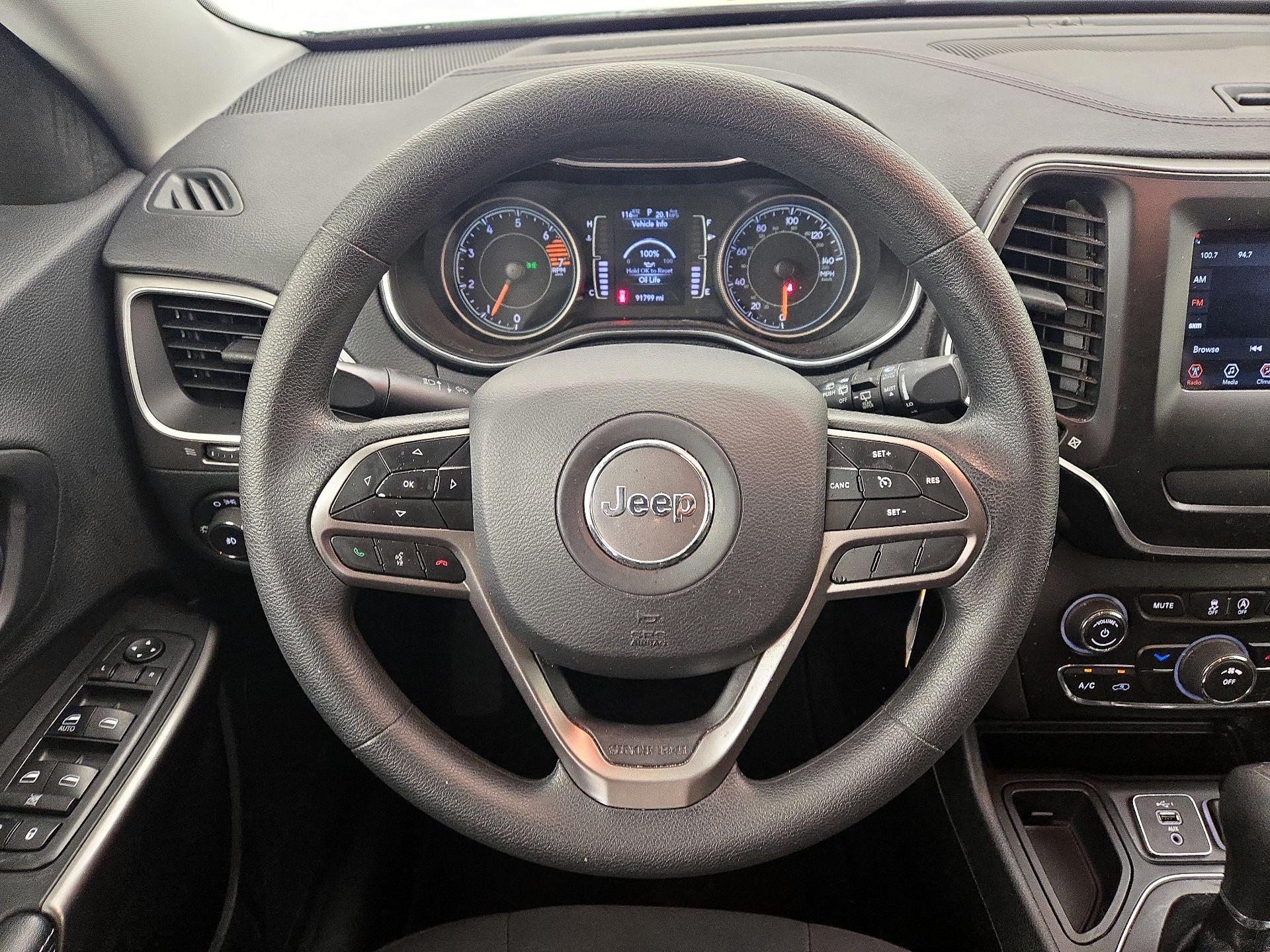 Thumbnail: 2019 Jeep Cherokee - 10