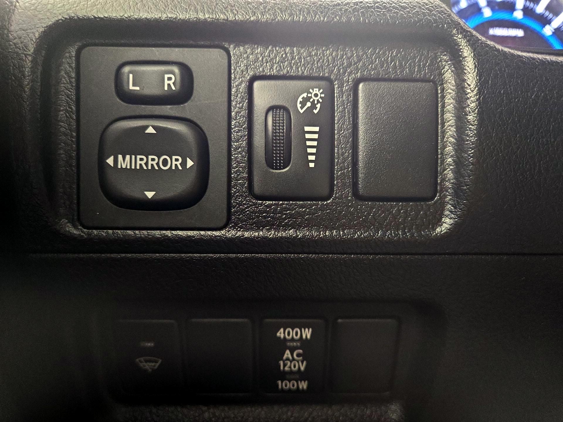 Thumbnail: 2019 Toyota 4Runner - 13