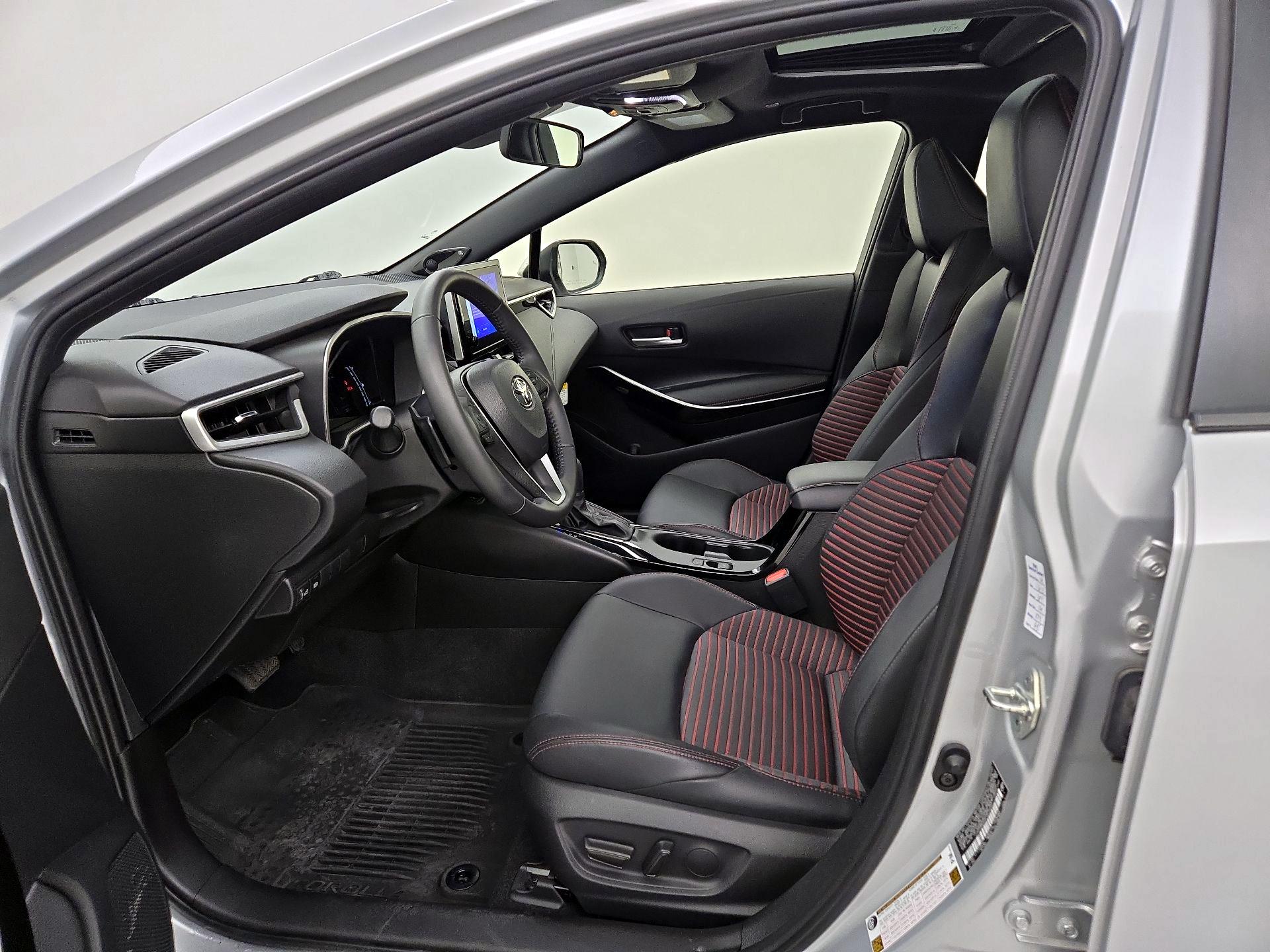 Thumbnail: 2023 Toyota Corolla - 11