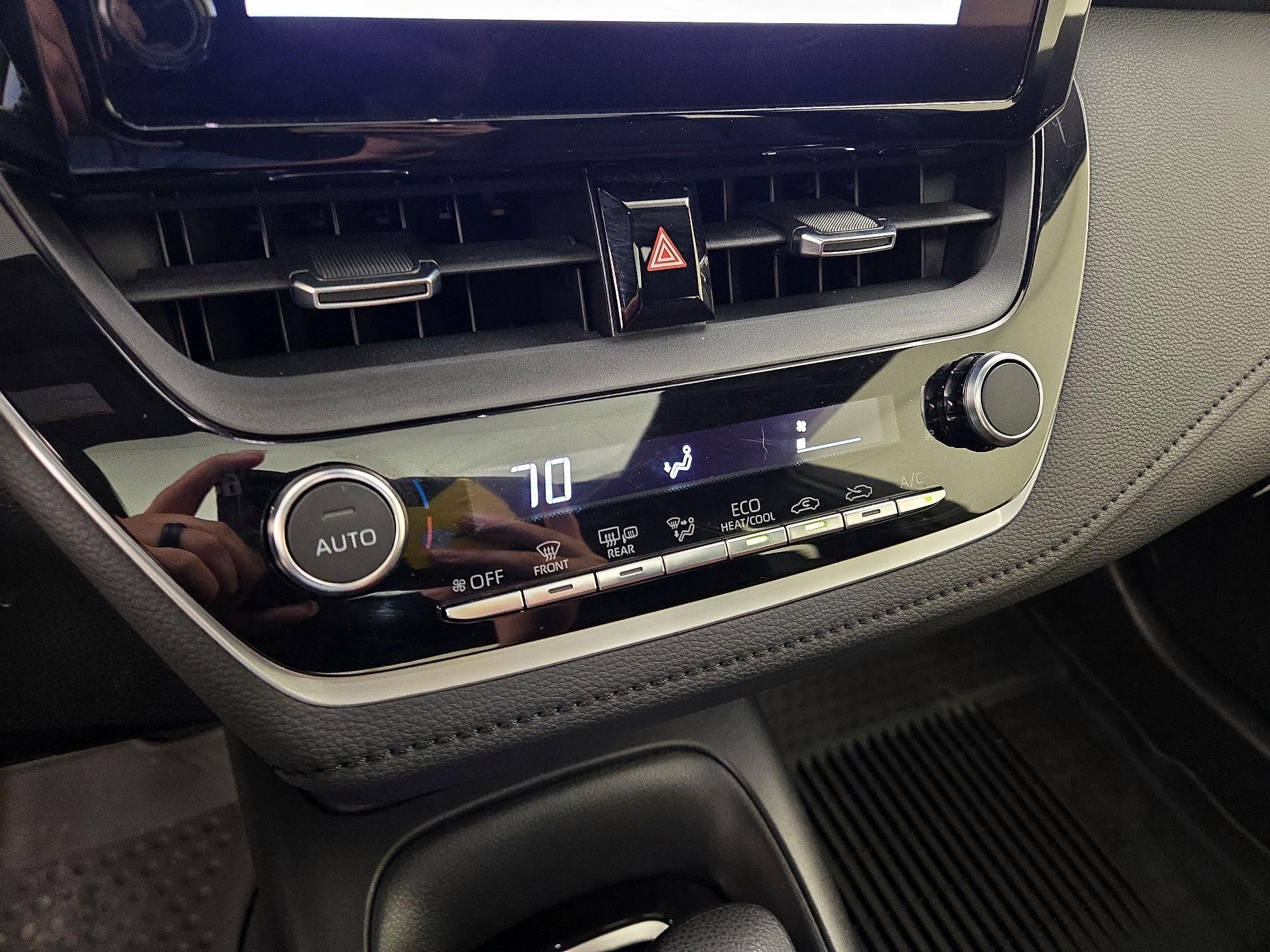 Thumbnail: 2023 Toyota Corolla - 17