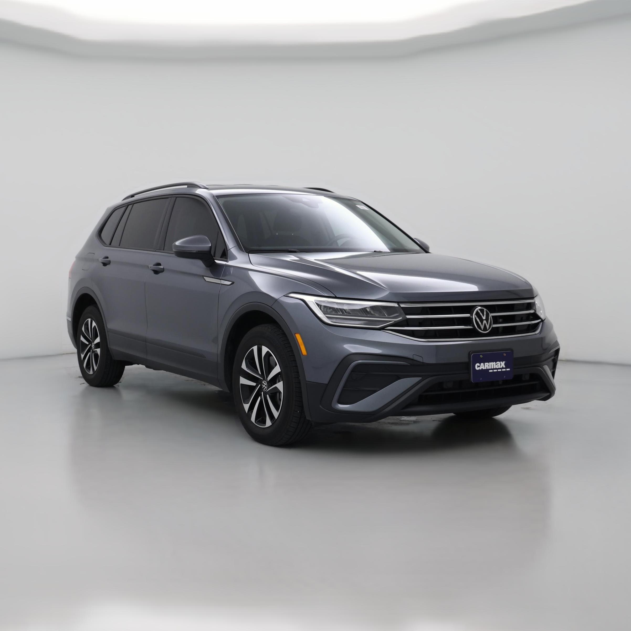 Thumbnail: 2023 Volkswagen Tiguan - 1