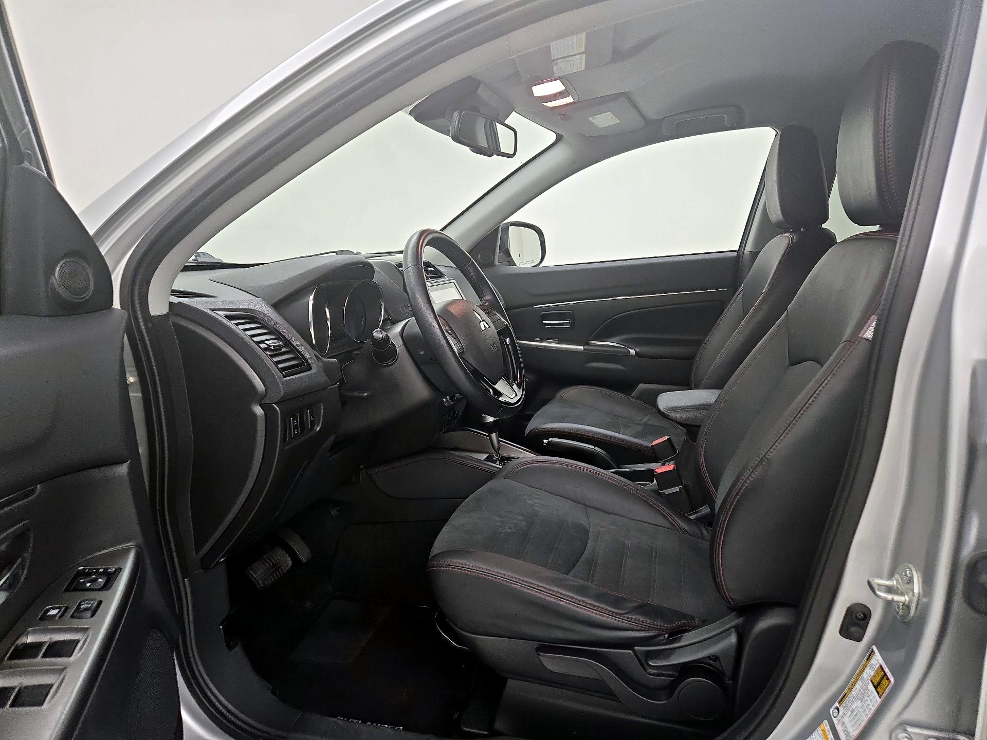 Thumbnail: 2022 Mitsubishi Outlander Sport - 11