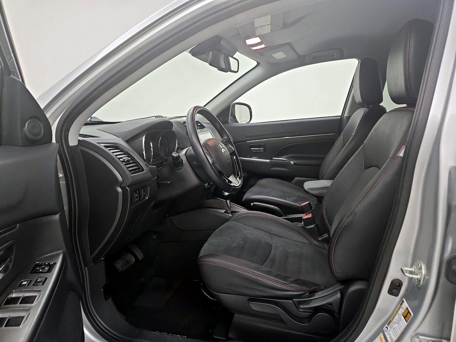 2022 Mitsubishi Outlander Sport SE - Photo 12