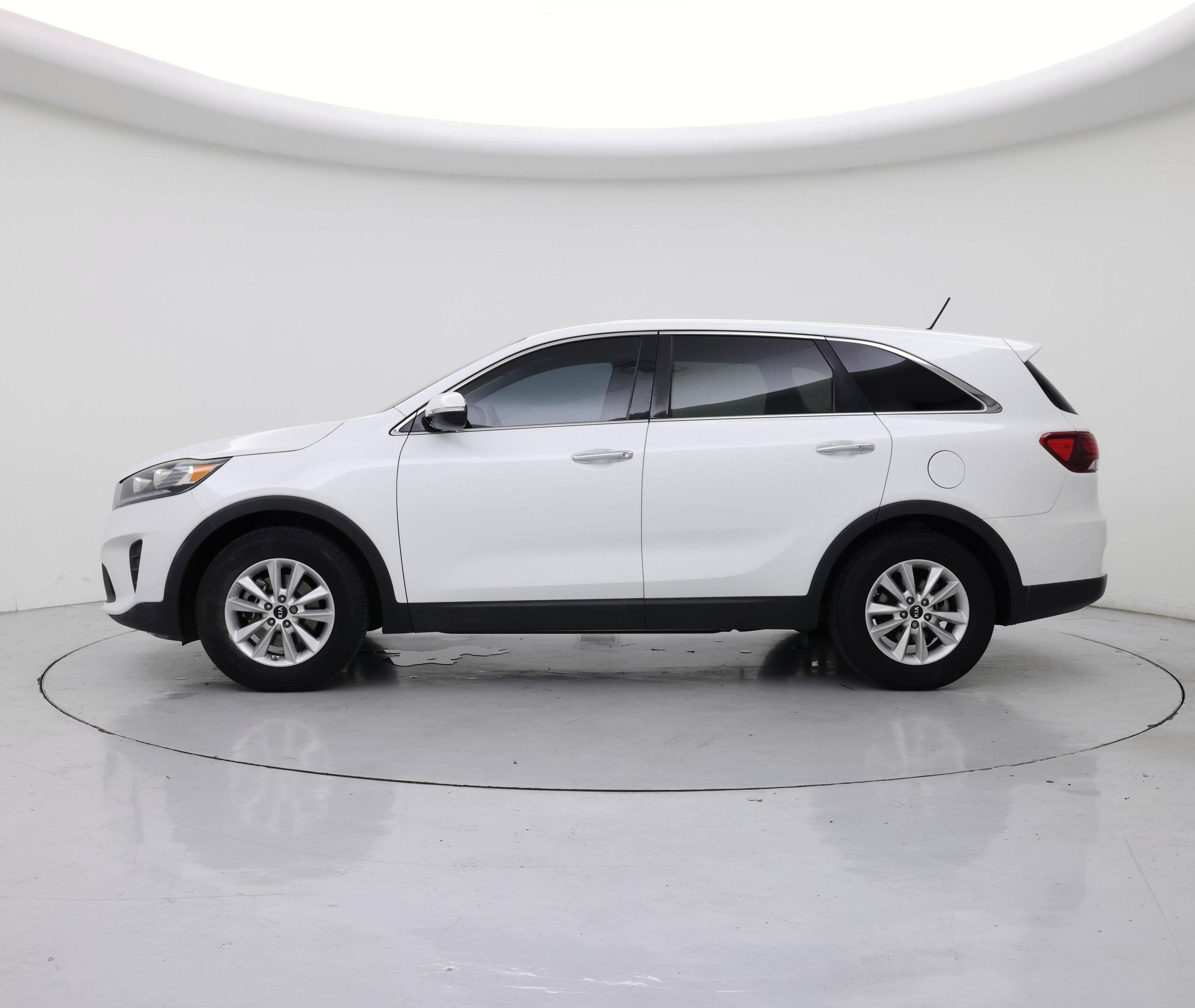 Thumbnail: 2019 Kia Sorento - 3