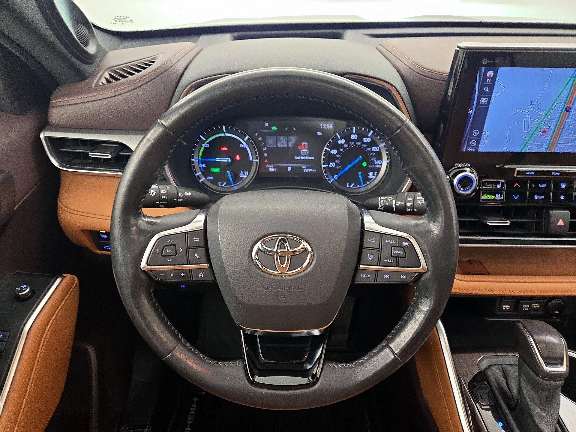 Thumbnail: 2020 Toyota Highlander - 10