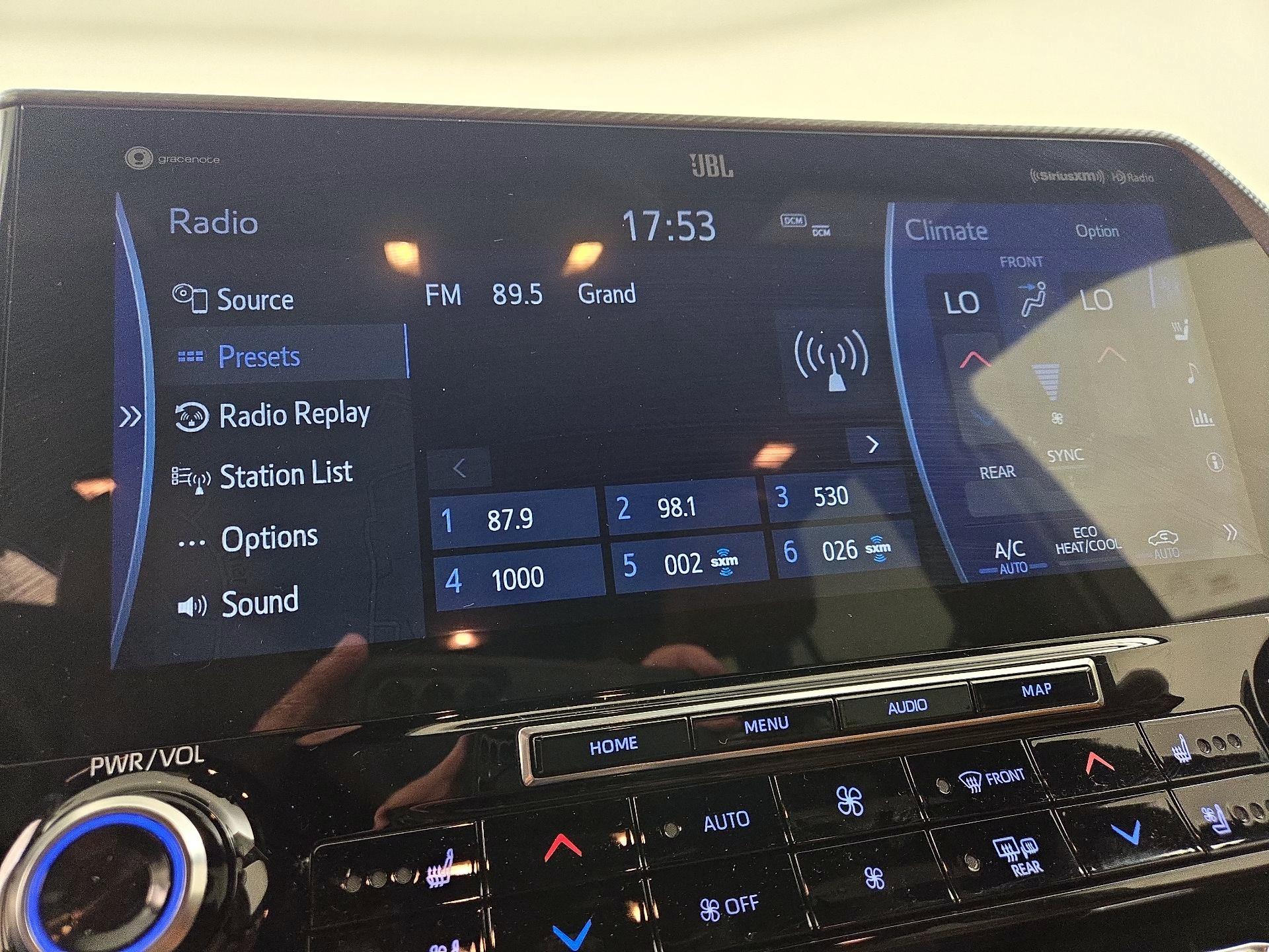 Thumbnail: 2020 Toyota Highlander - 16