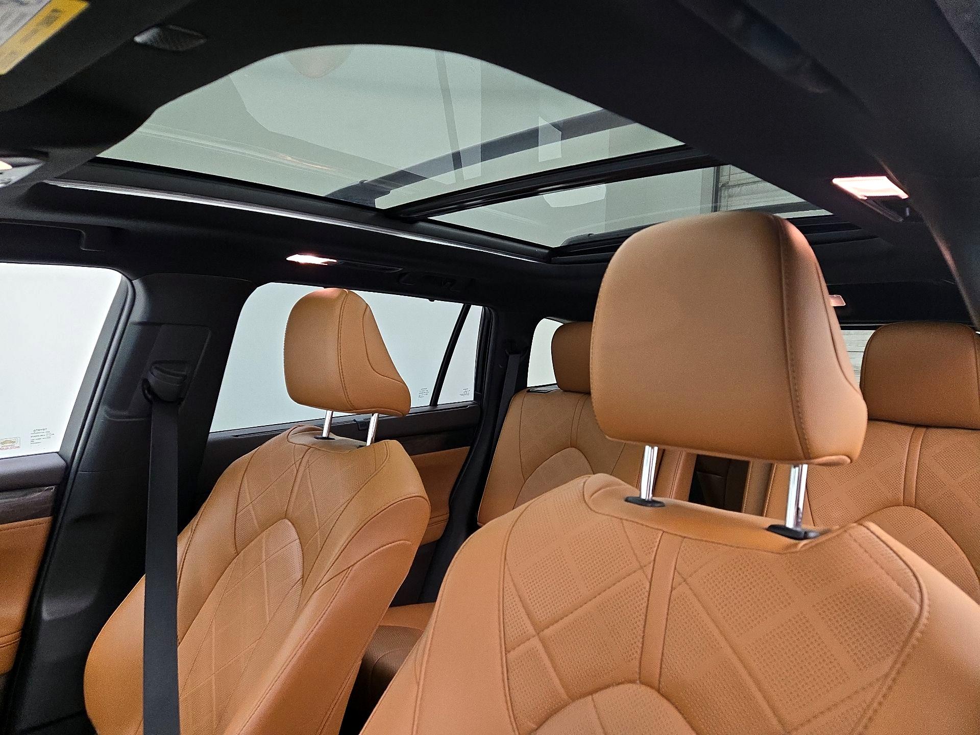 Thumbnail: 2020 Toyota Highlander - 20