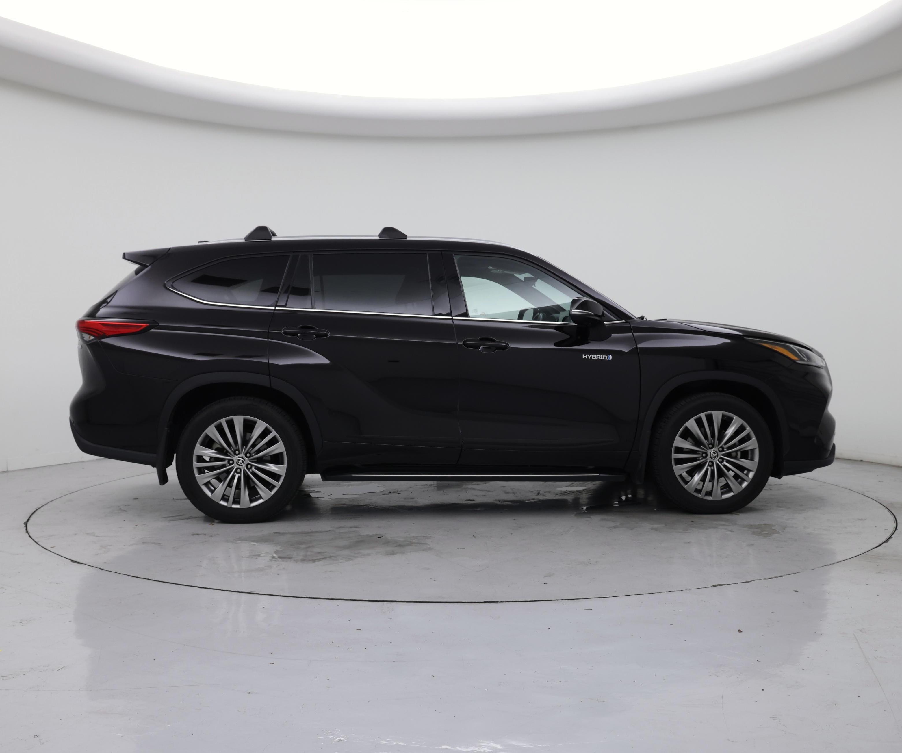 Thumbnail: 2020 Toyota Highlander - 7