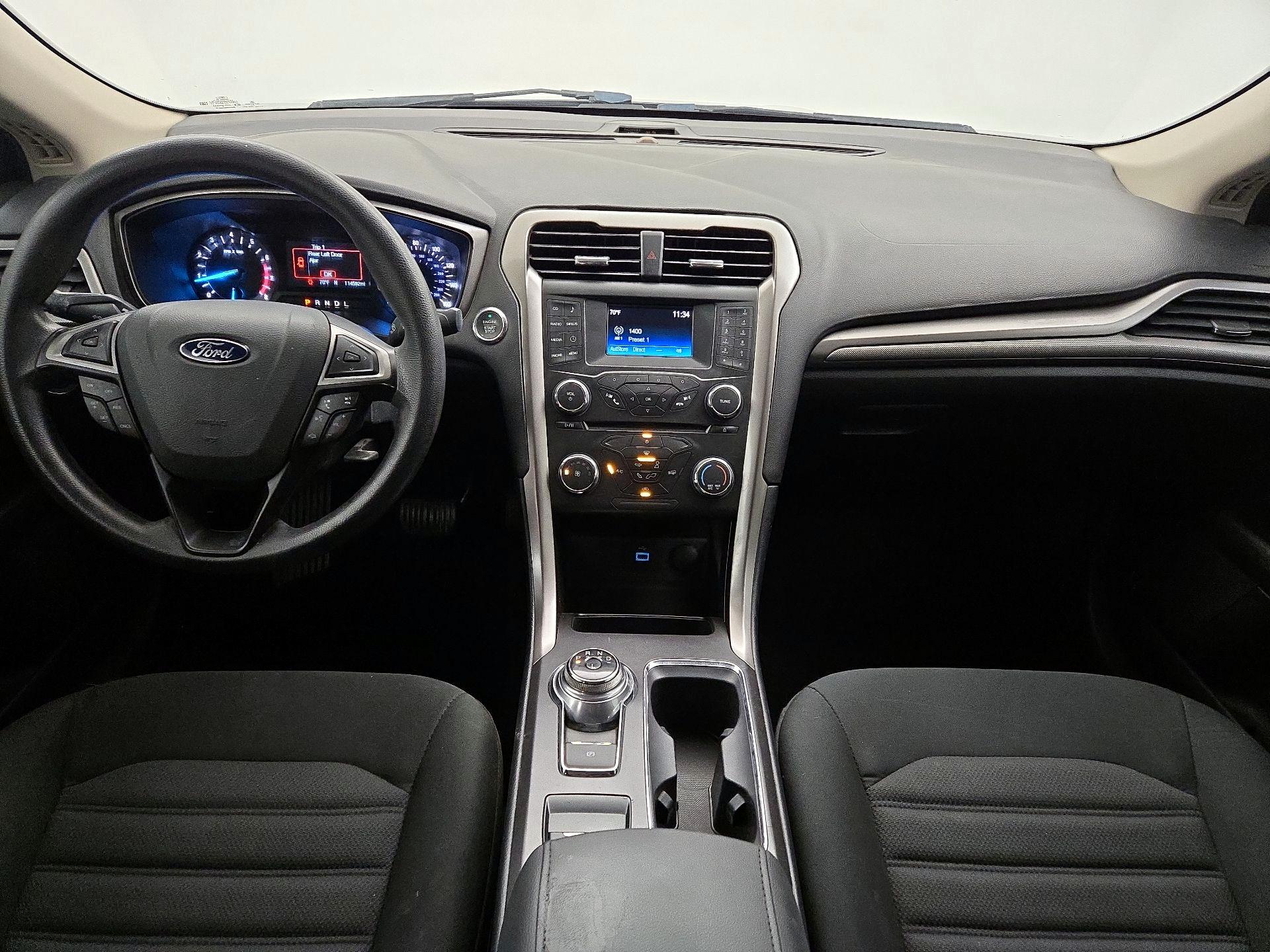 Thumbnail: 2017 Ford Fusion - 9