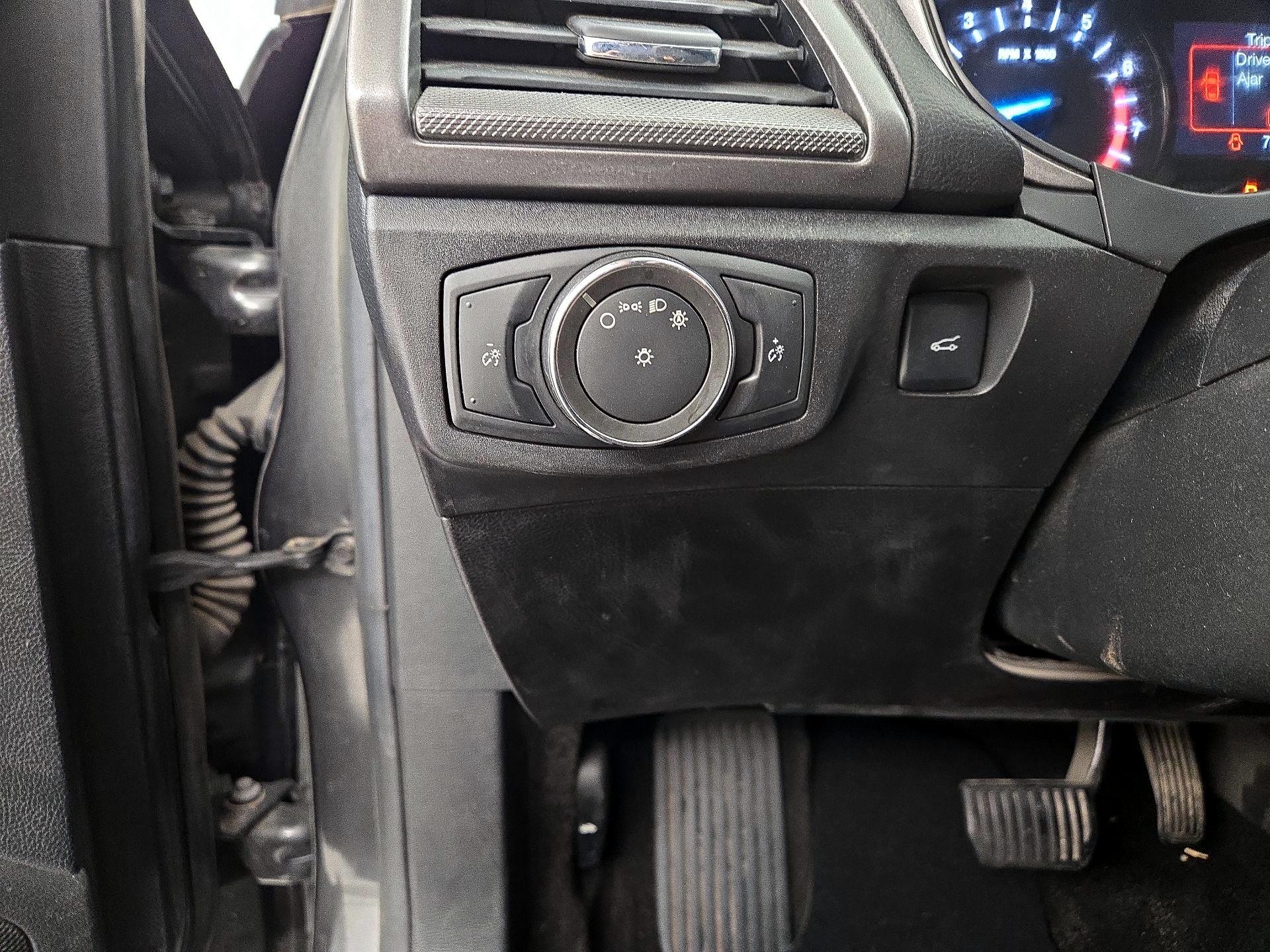 Thumbnail: 2017 Ford Fusion - 13