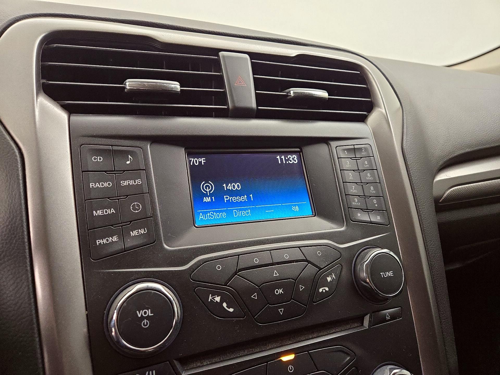 Thumbnail: 2017 Ford Fusion - 15