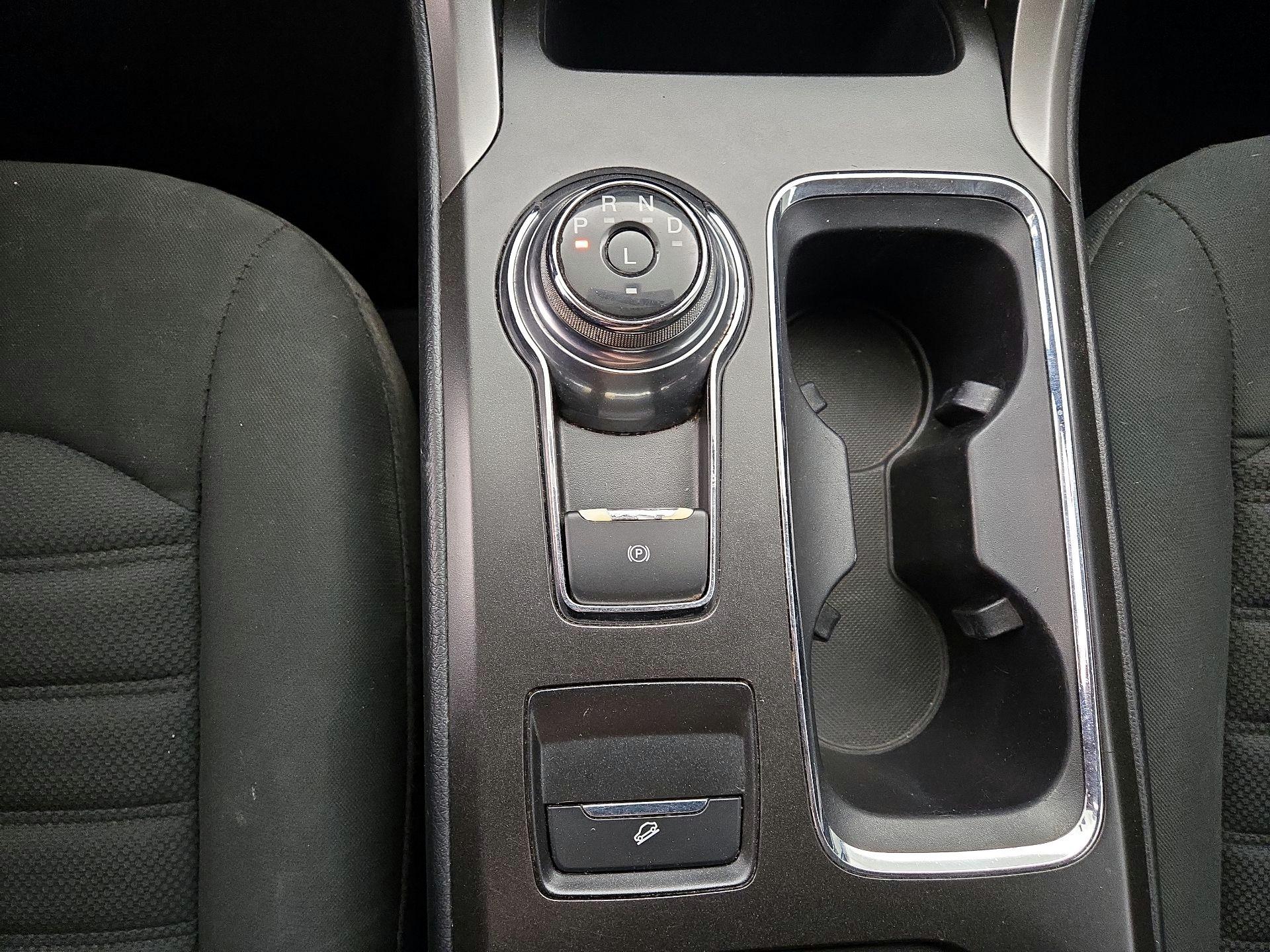 Thumbnail: 2017 Ford Fusion - 17