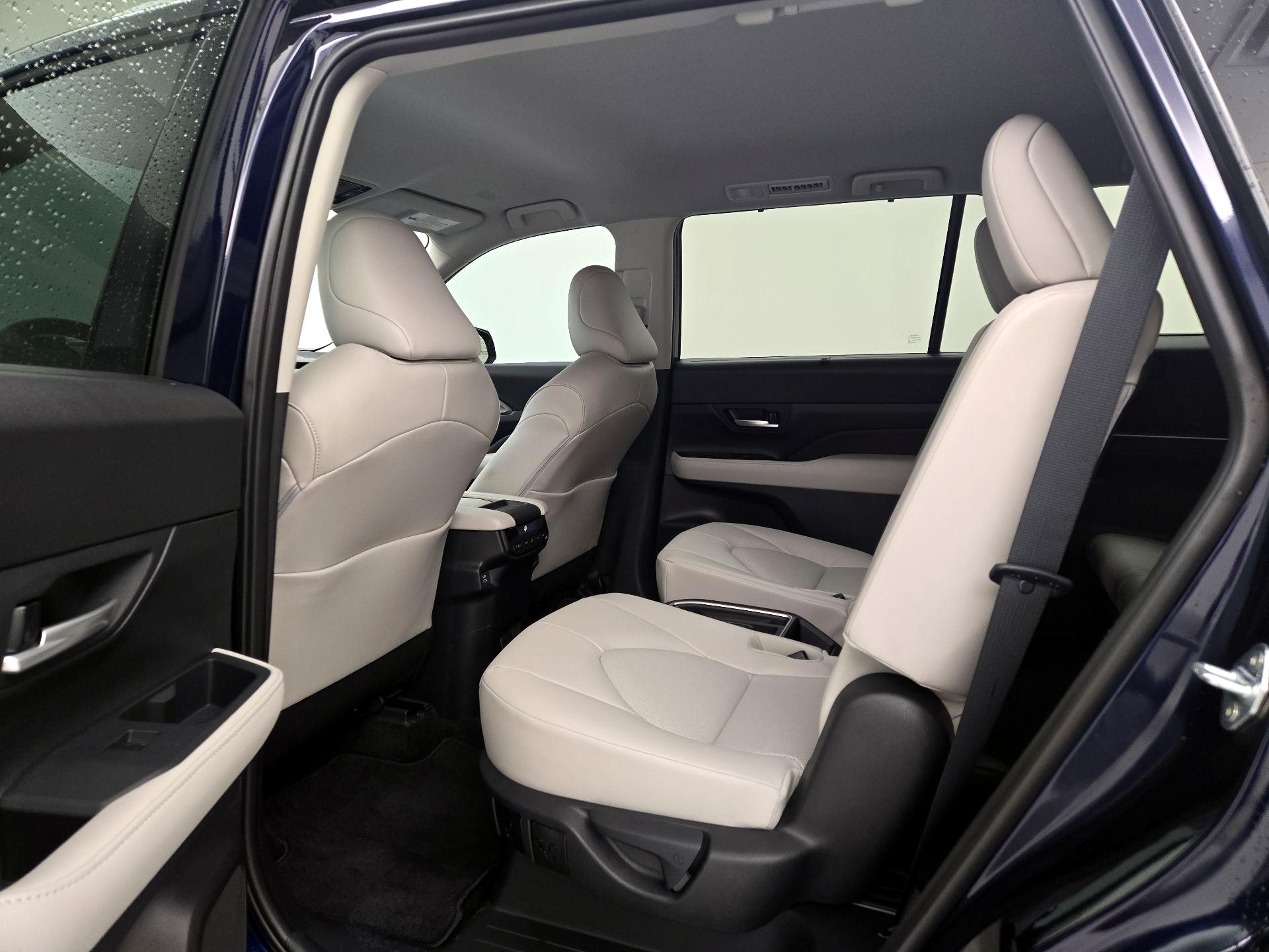 Thumbnail: 2026 Toyota Grand Highlander - 19