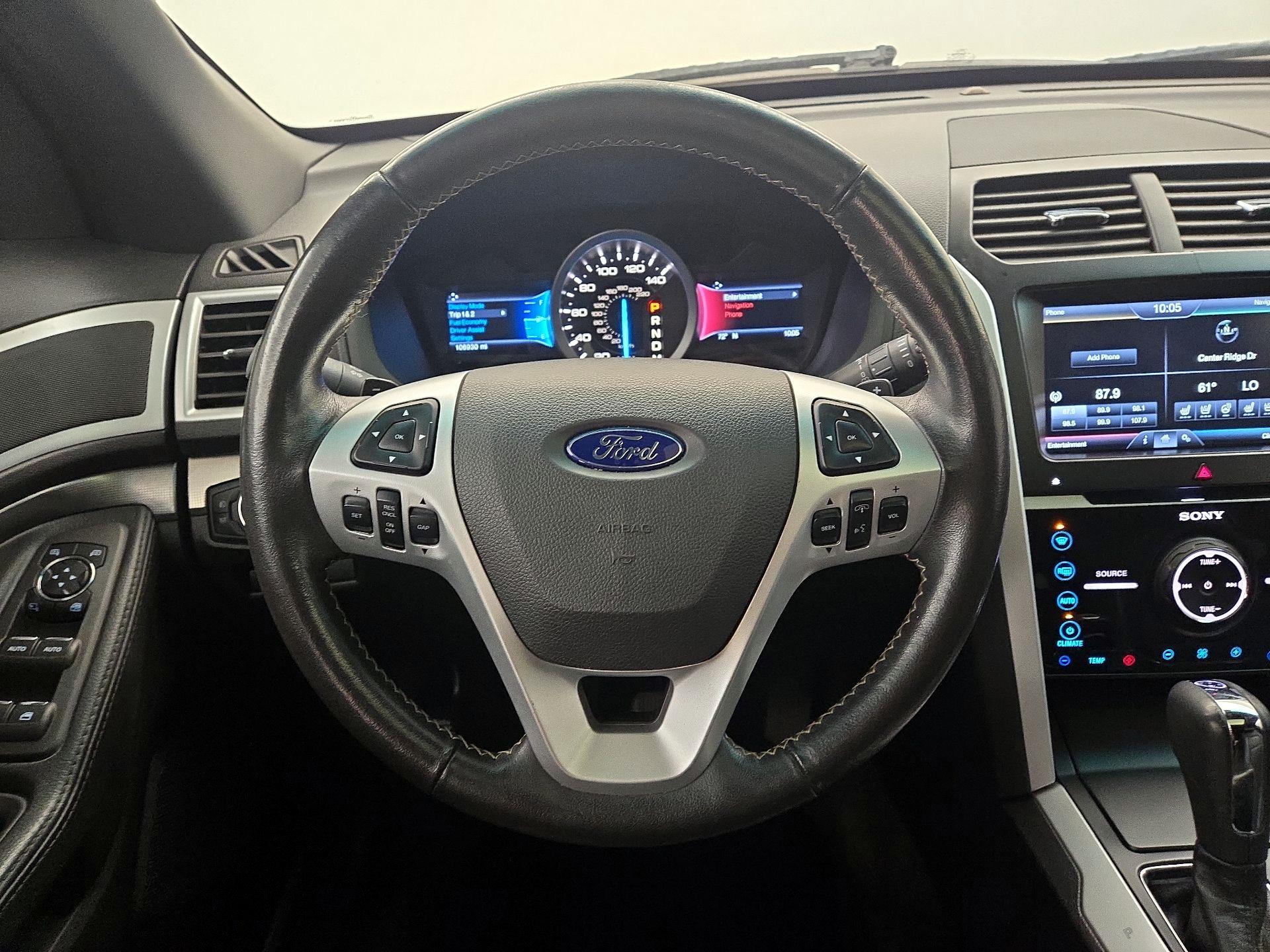 Thumbnail: 2015 Ford Explorer - 10