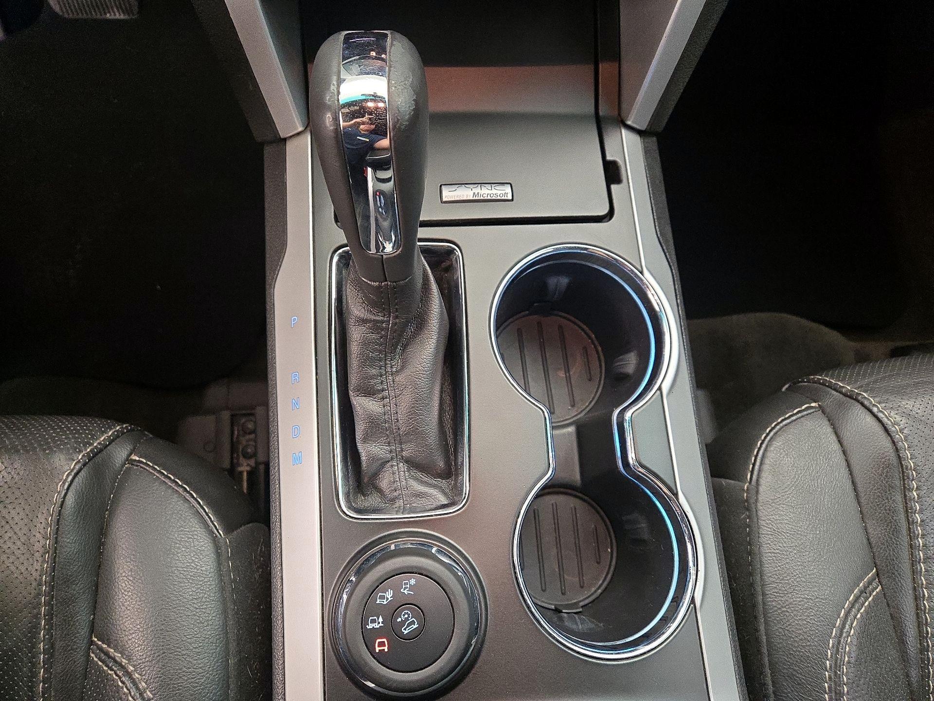 Thumbnail: 2015 Ford Explorer - 17