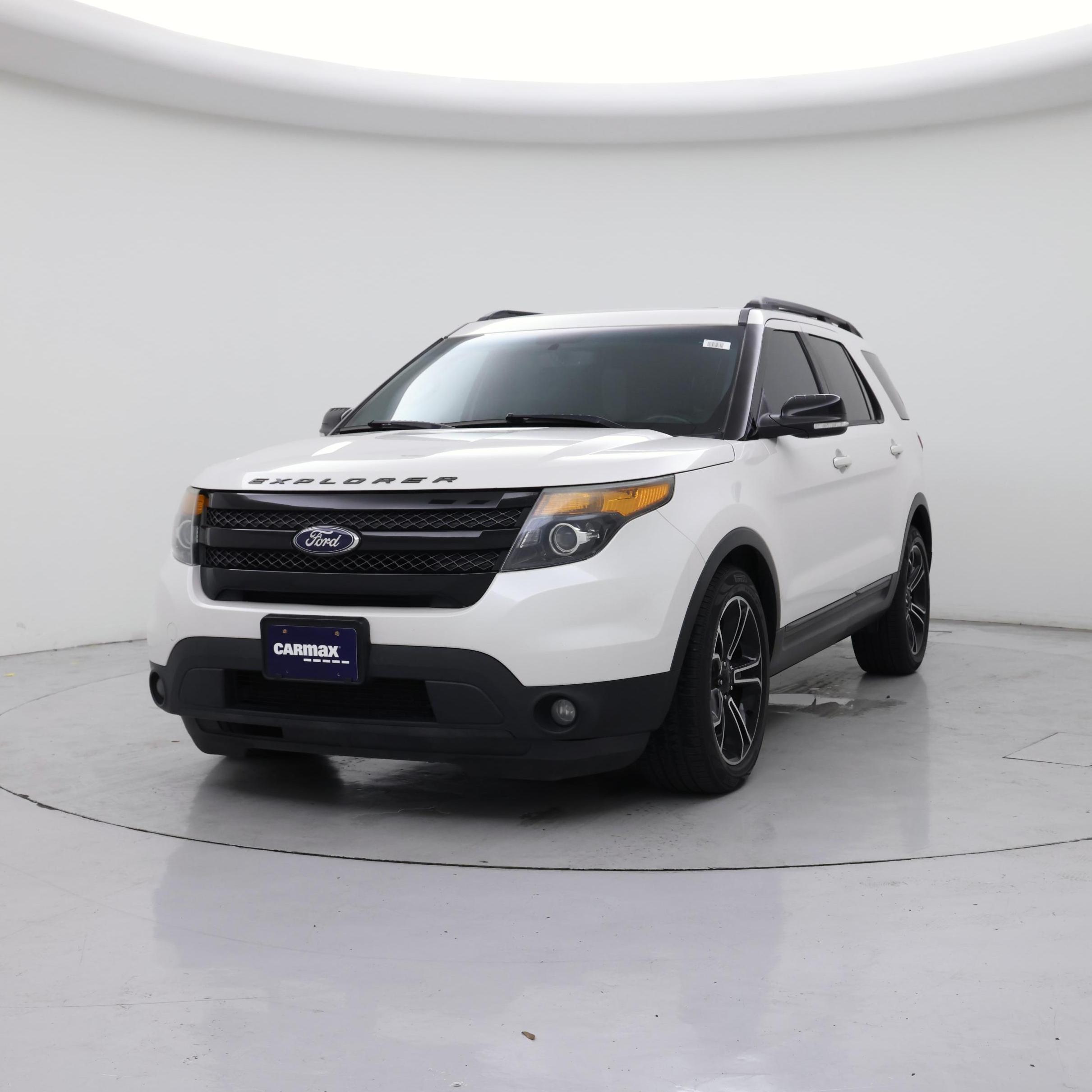 Thumbnail: 2015 Ford Explorer - 4