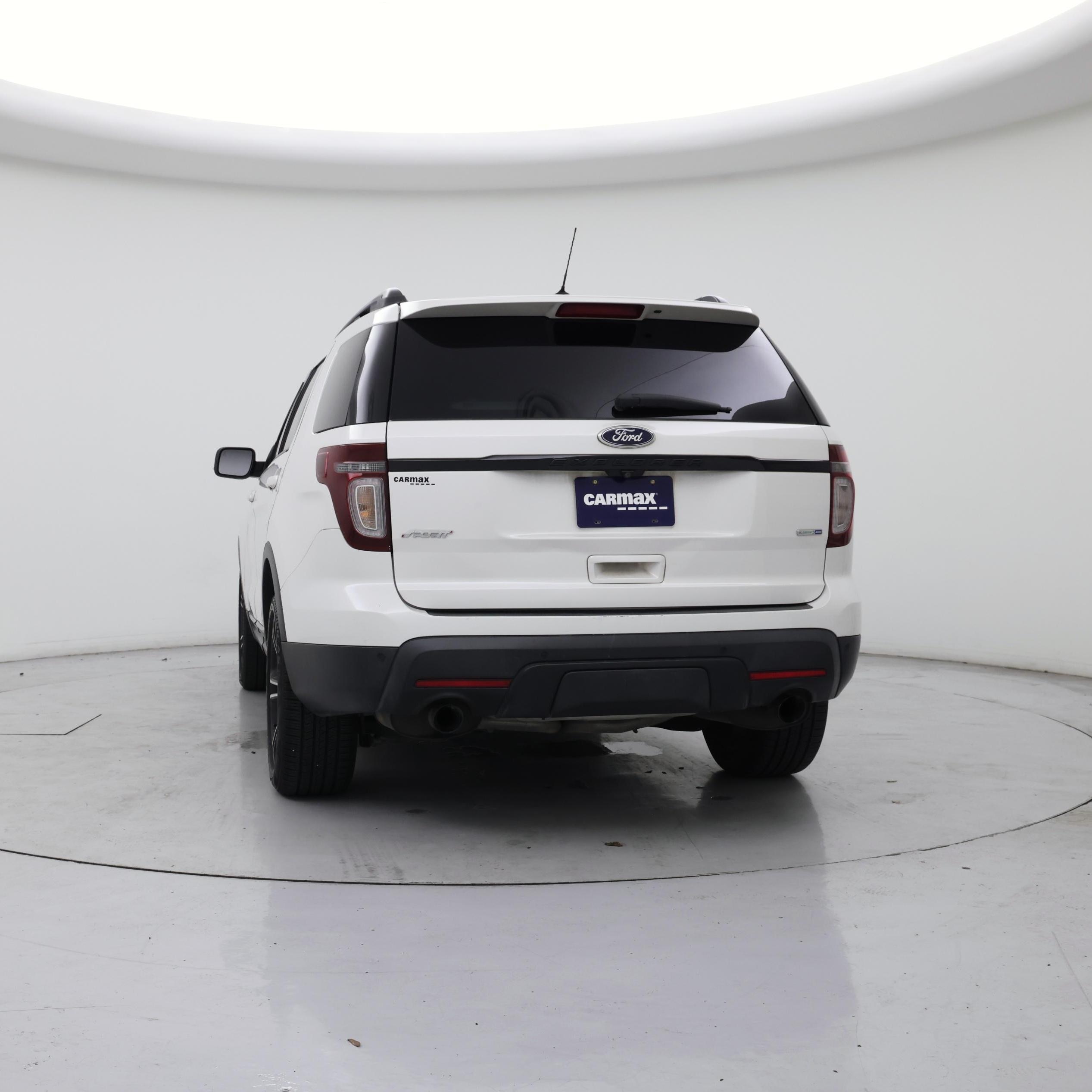 Thumbnail: 2015 Ford Explorer - 6