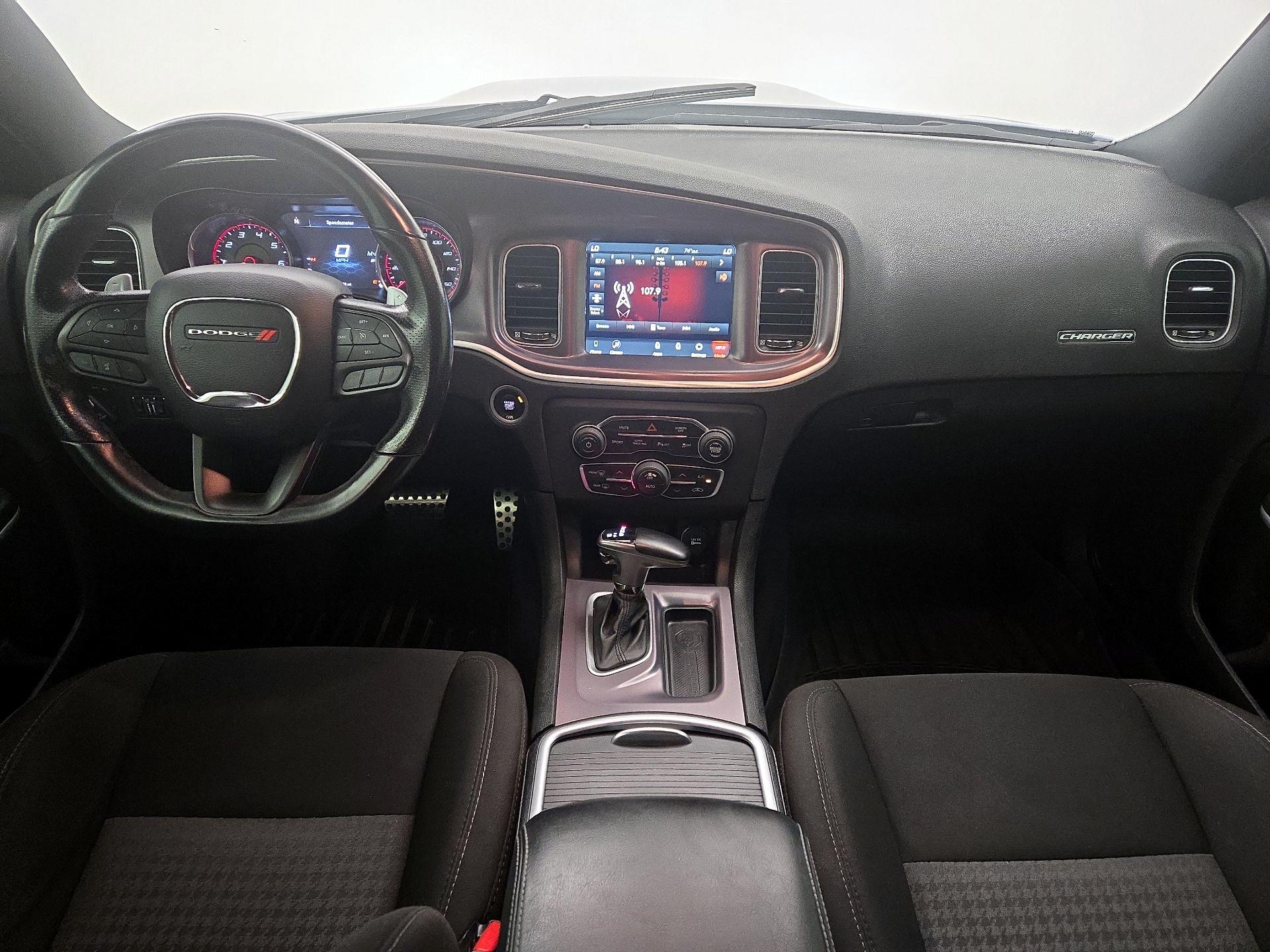 Thumbnail: 2020 Dodge Charger - 9