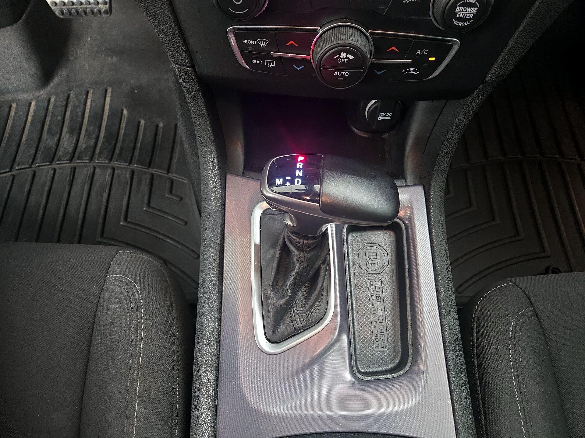 Thumbnail: 2020 Dodge Charger - 17