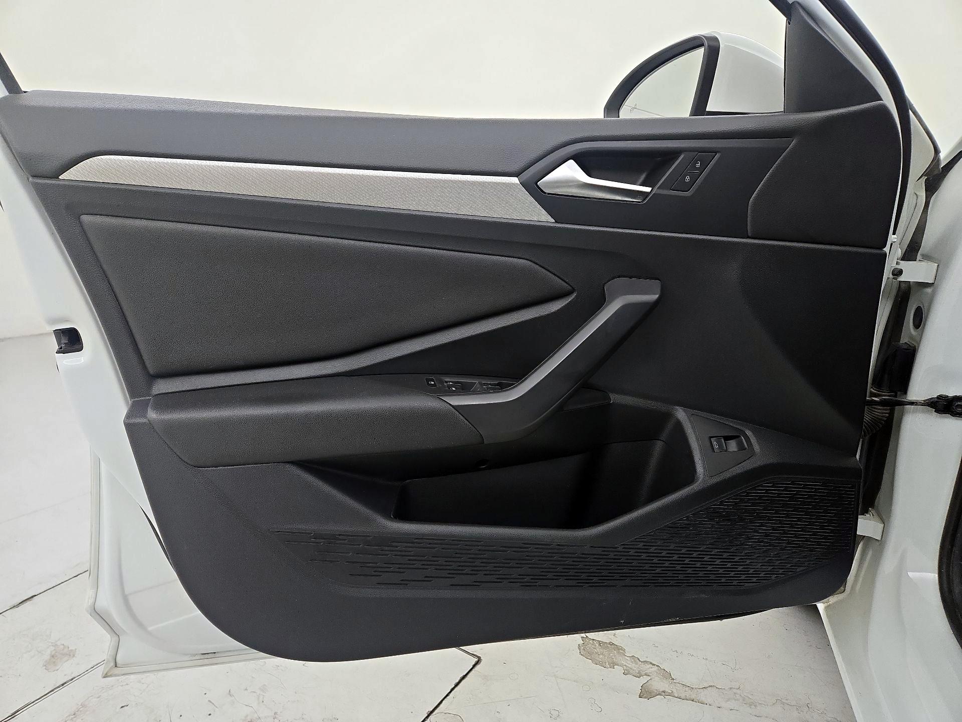 Thumbnail: 2020 Volkswagen Jetta - 12