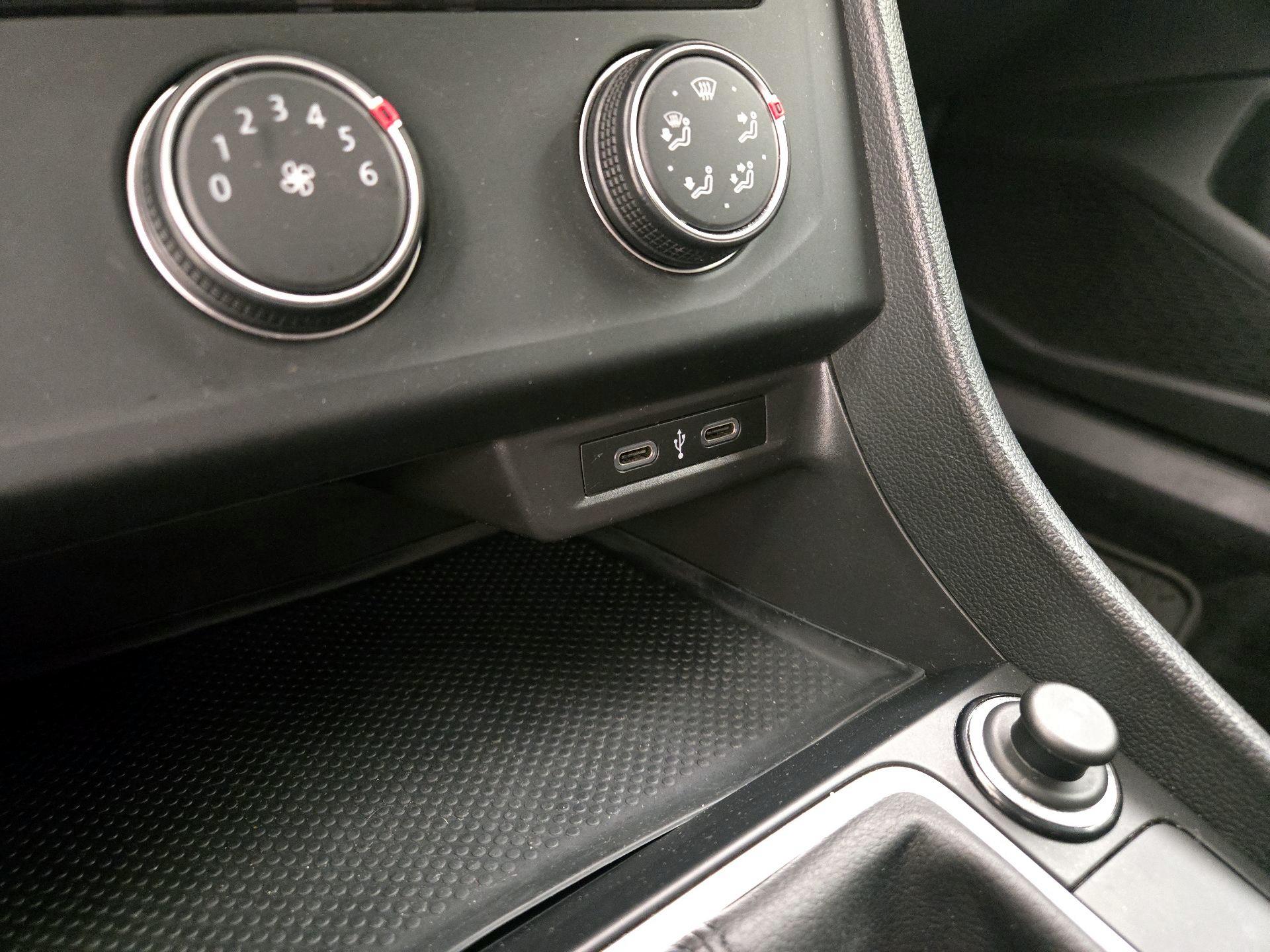 Thumbnail: 2020 Volkswagen Jetta - 18