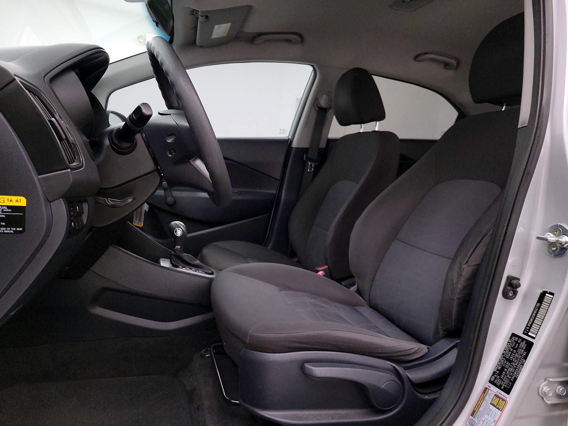 Thumbnail: 2017 Kia Rio5 - 11