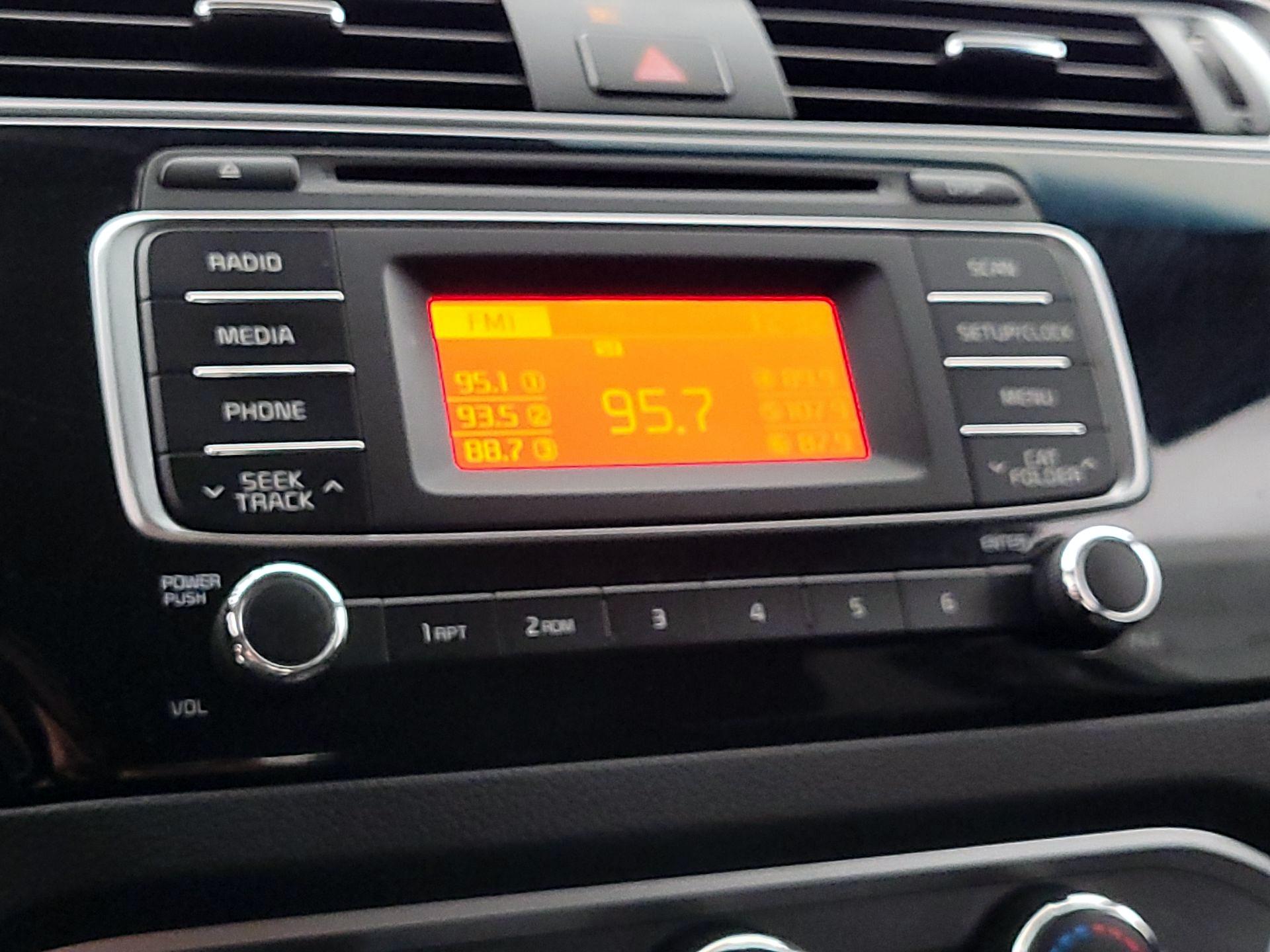 Thumbnail: 2017 Kia Rio5 - 14