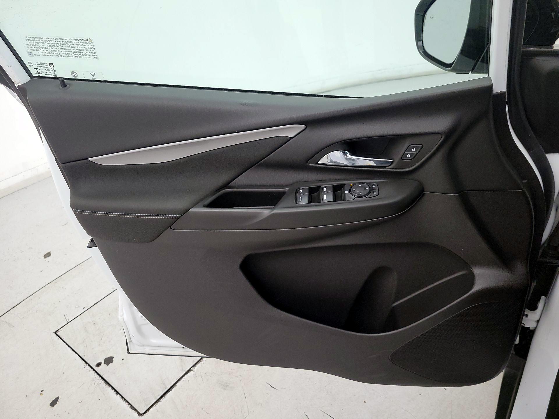 Thumbnail: 2022 Chevrolet Bolt EV - 12